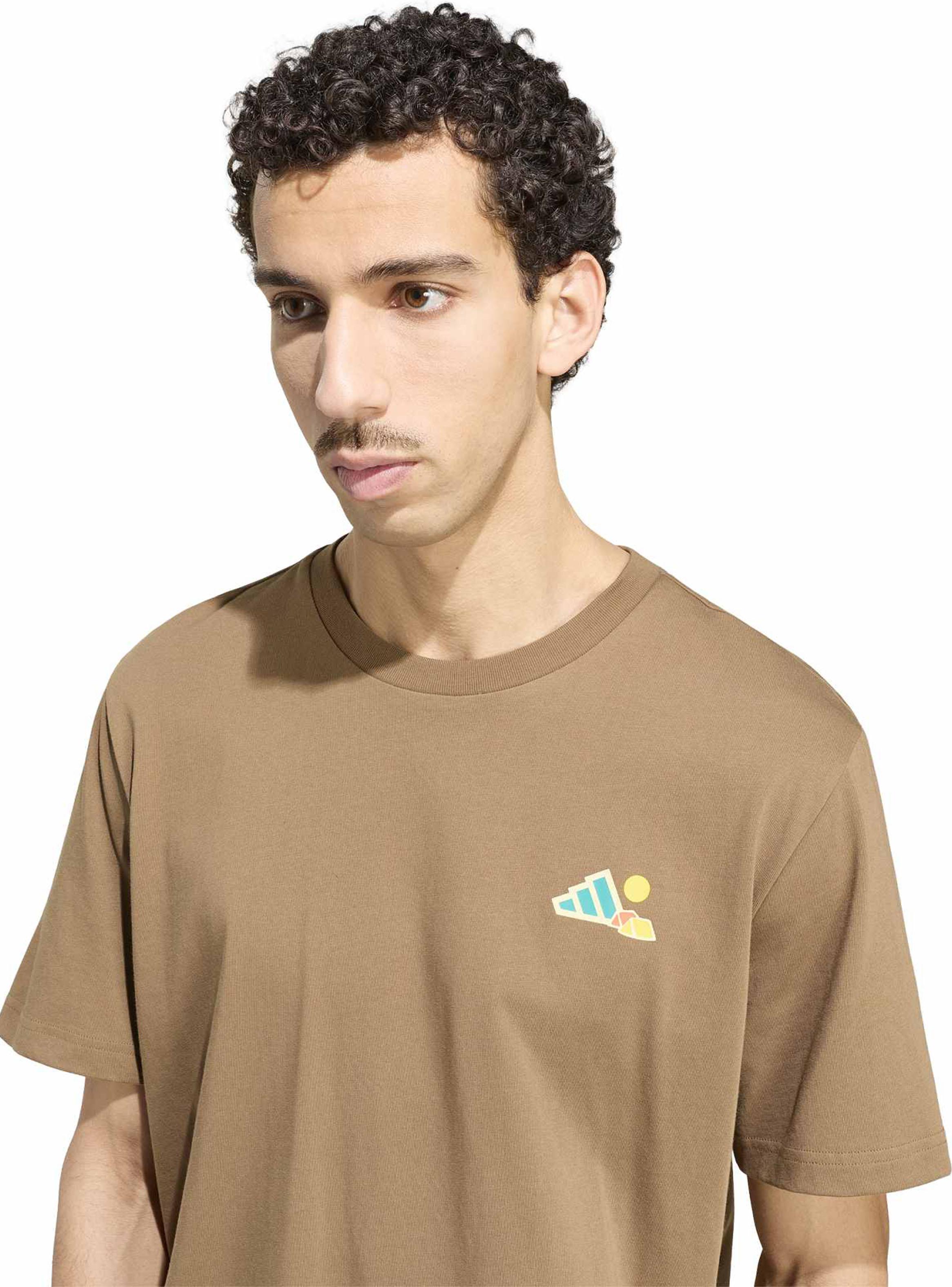 Polera Camper Graphic Terrex-2
