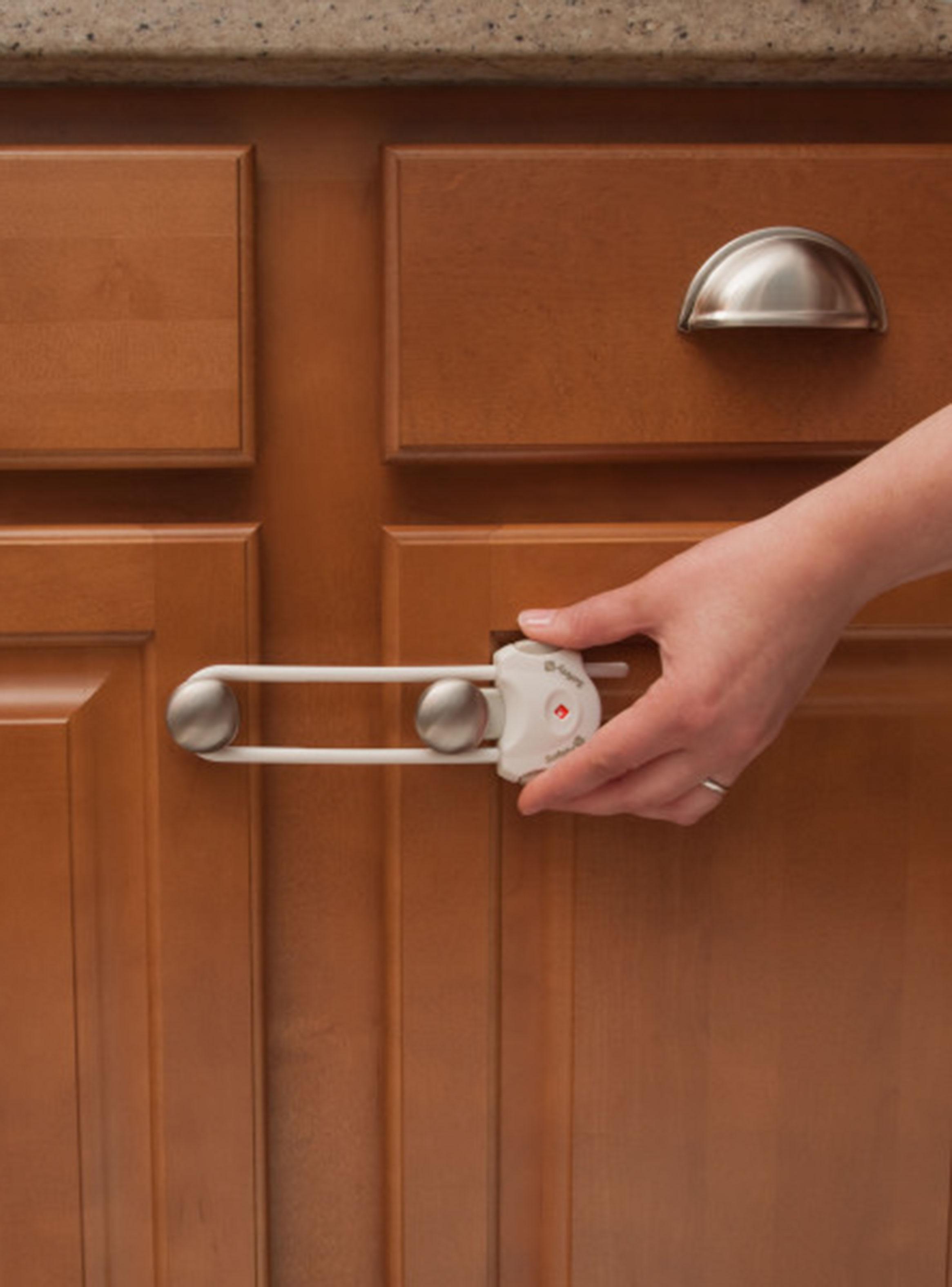 Seguro para Armario Tech-2