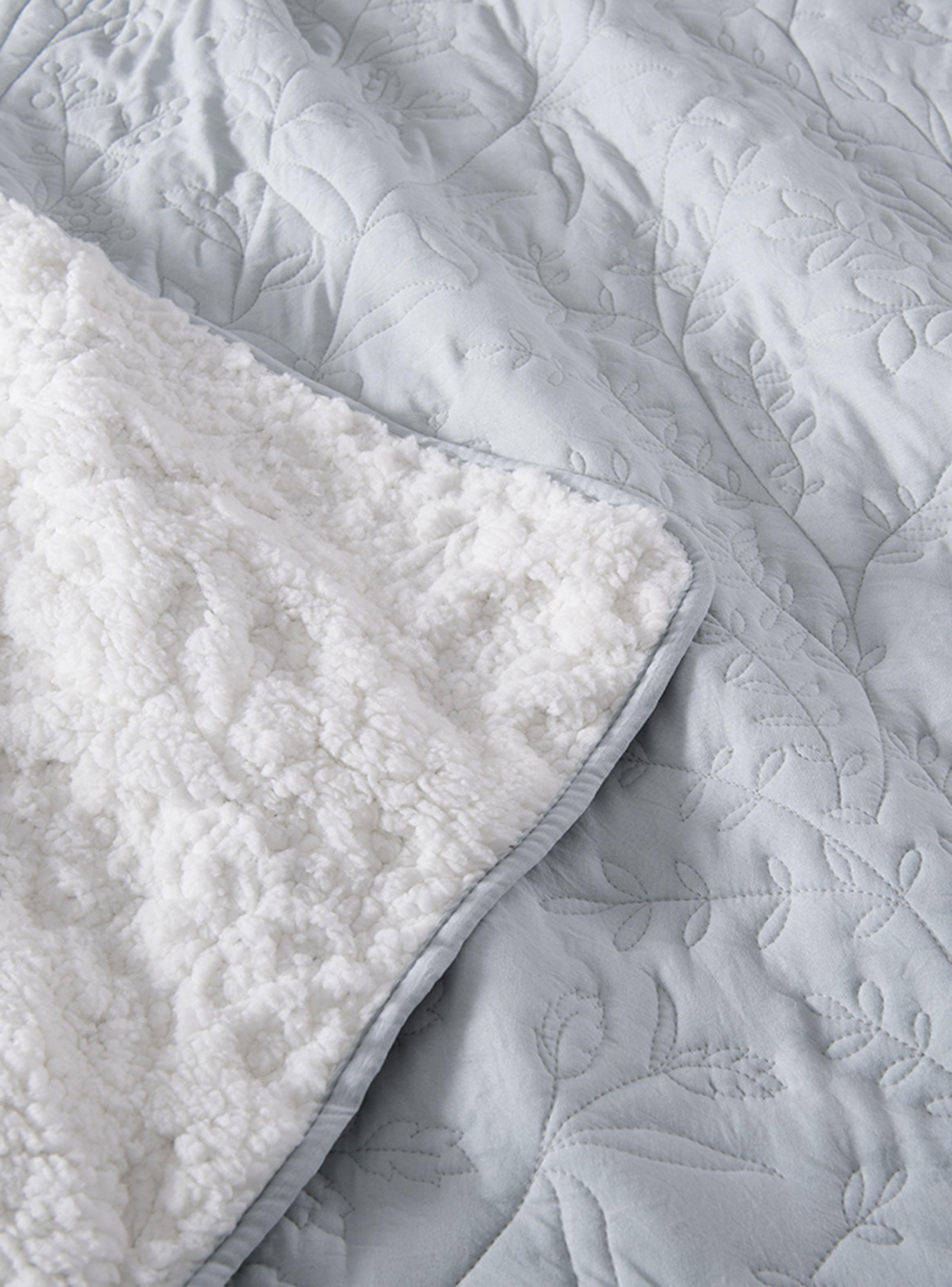 Quilt Bordado Sherpa Súper King Lavanda Celeste-2