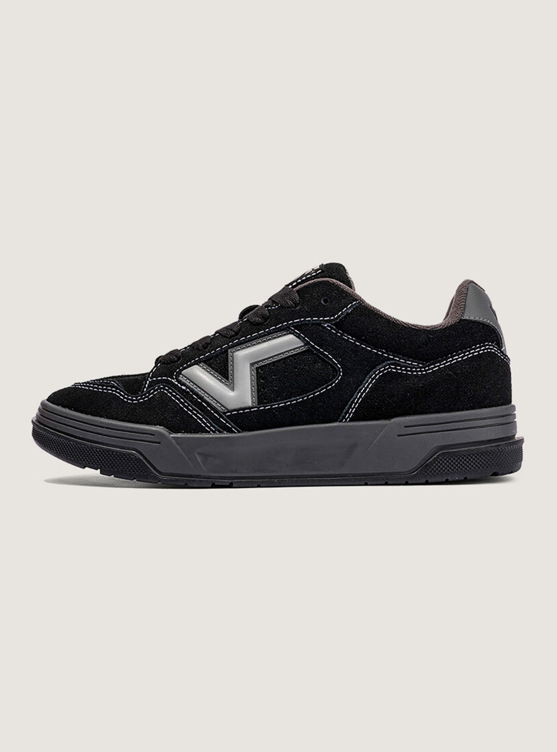 Zapatilla Urbana Negro Upland Hombre-2