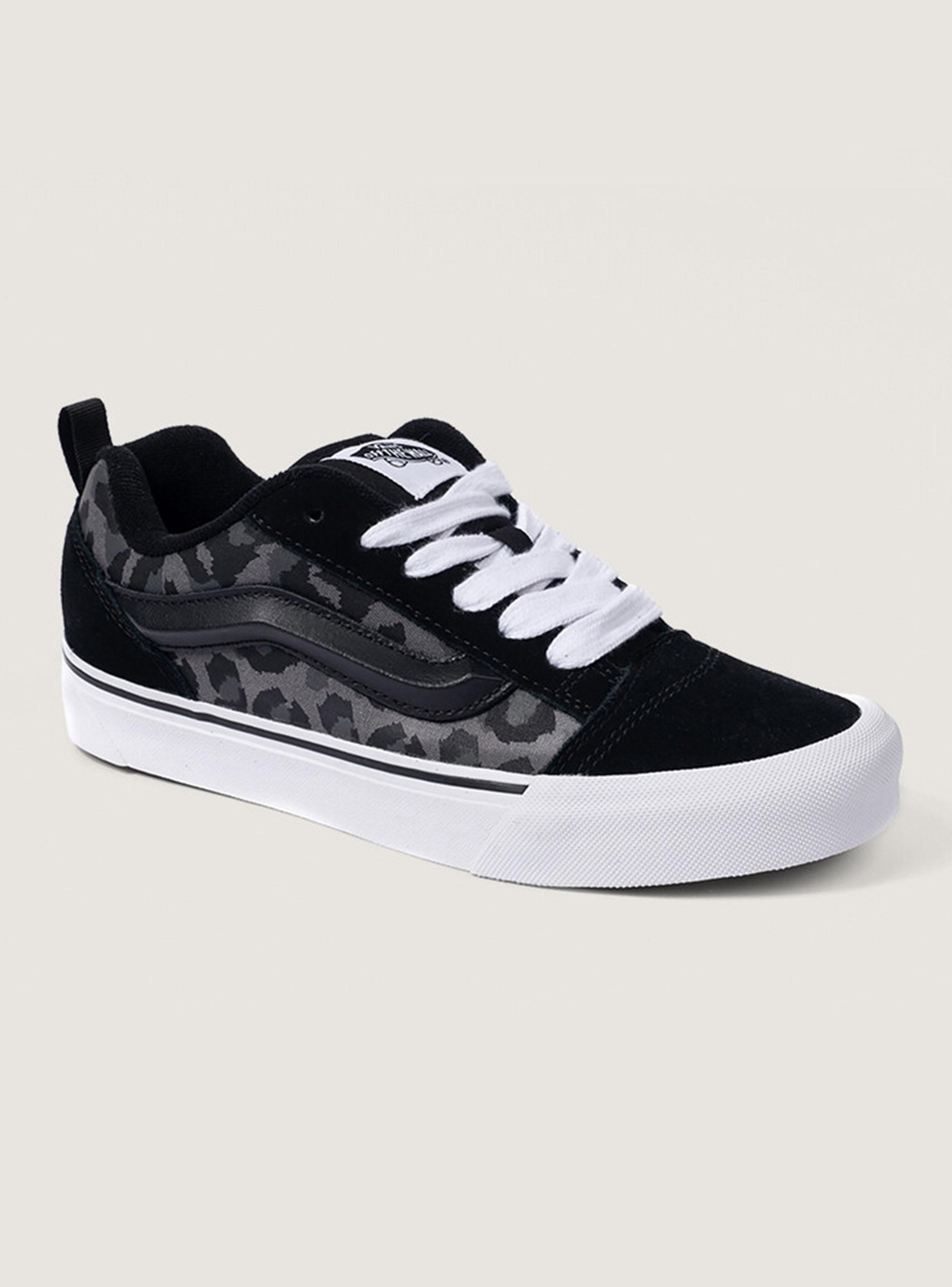 Zapatilla Urbana Negra Old Skool Mujer-1