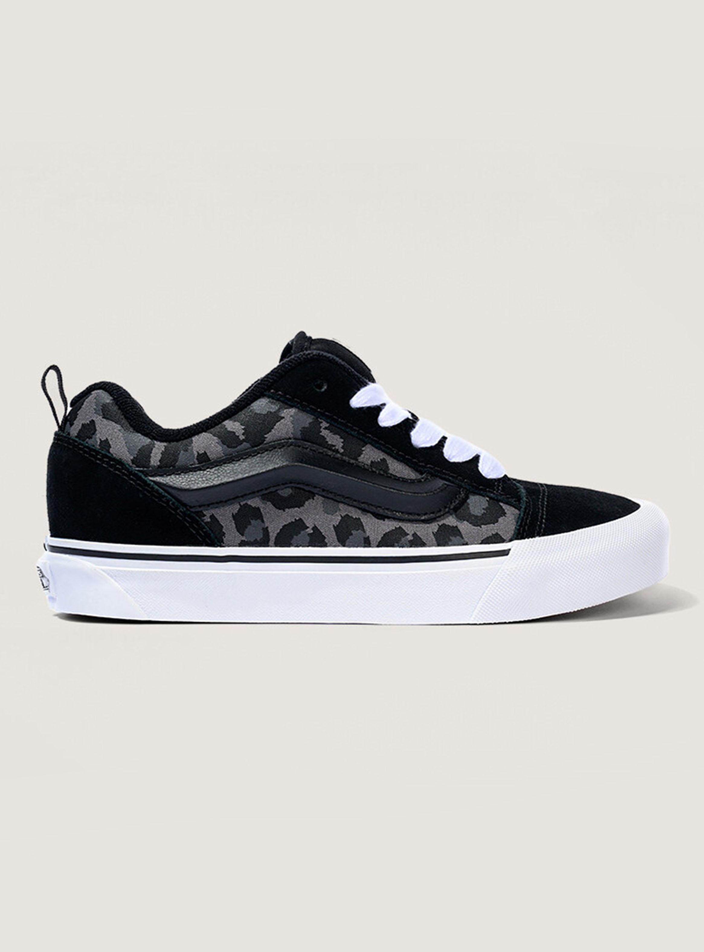 Zapatilla Urbana Negra Old Skool Mujer-0