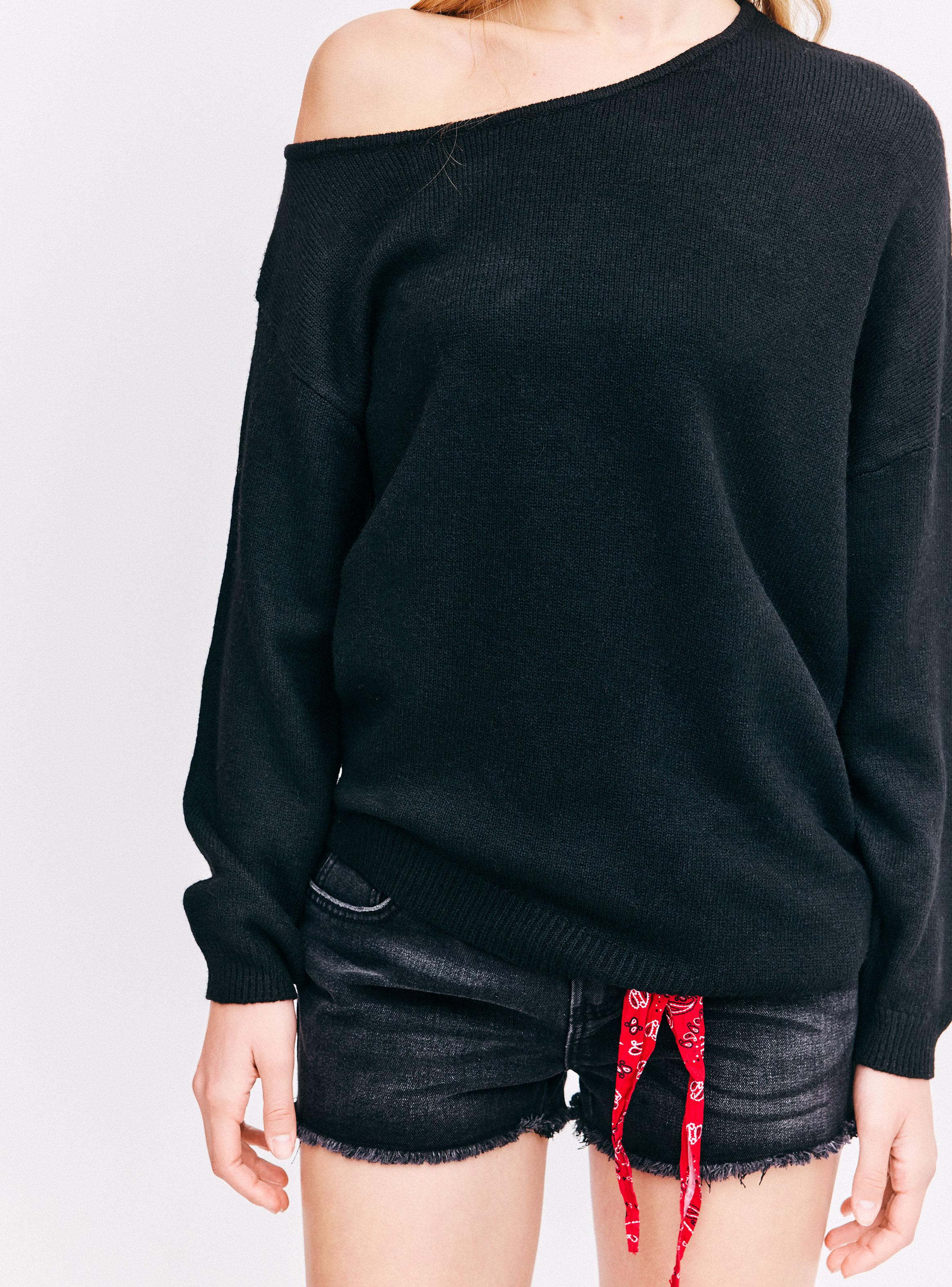 Sweater Cuello Asimétrico Off Shoulder Elasticado-3
