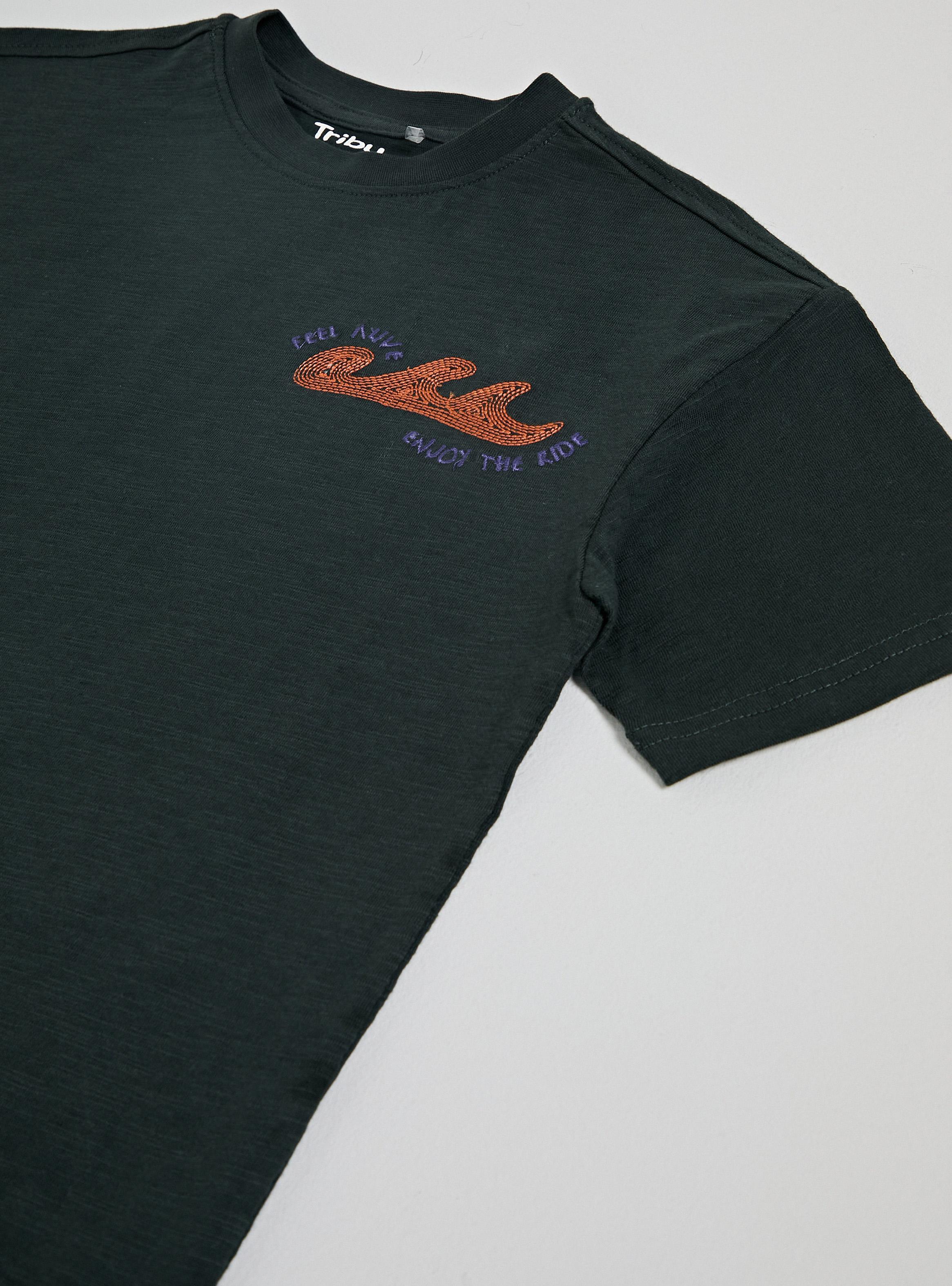 Polera Diseño Bordado En Espalda-3