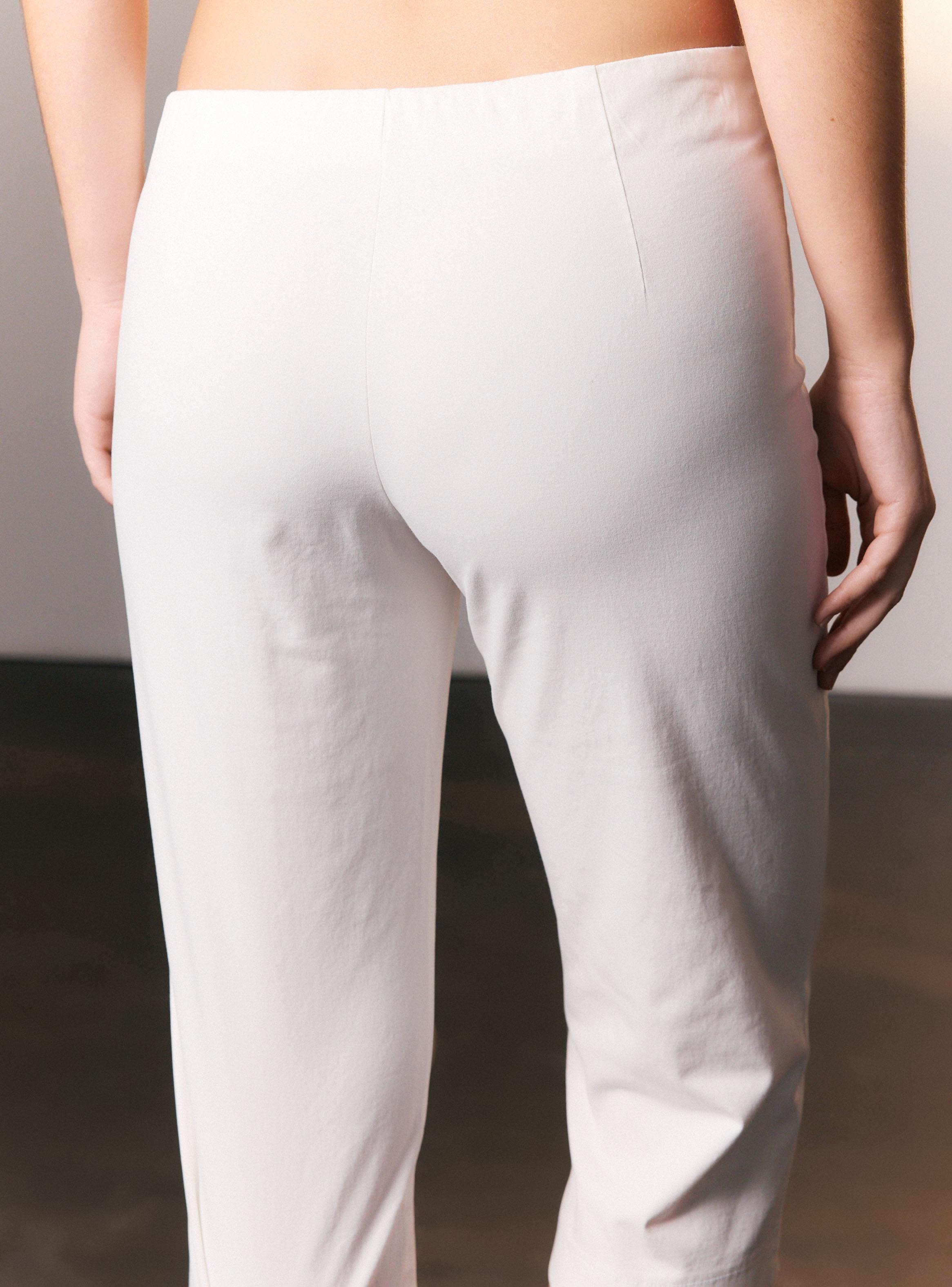 Pantalón Capri con Tachas Colaboración Enilá-3