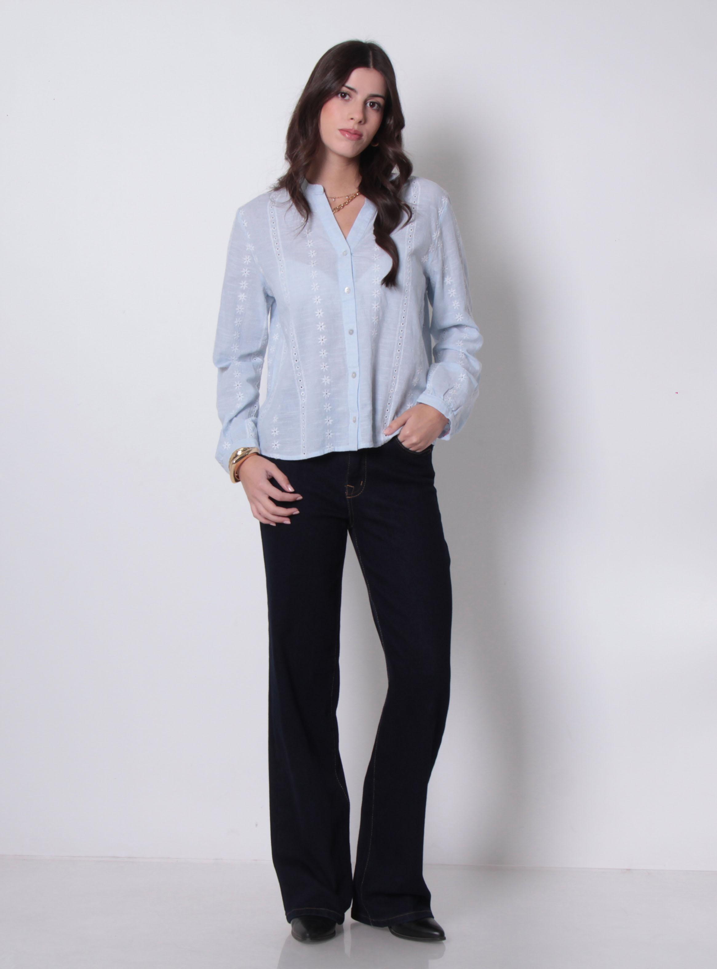 Blusa Embroidery Manga Larga Abotonada Escote V-3