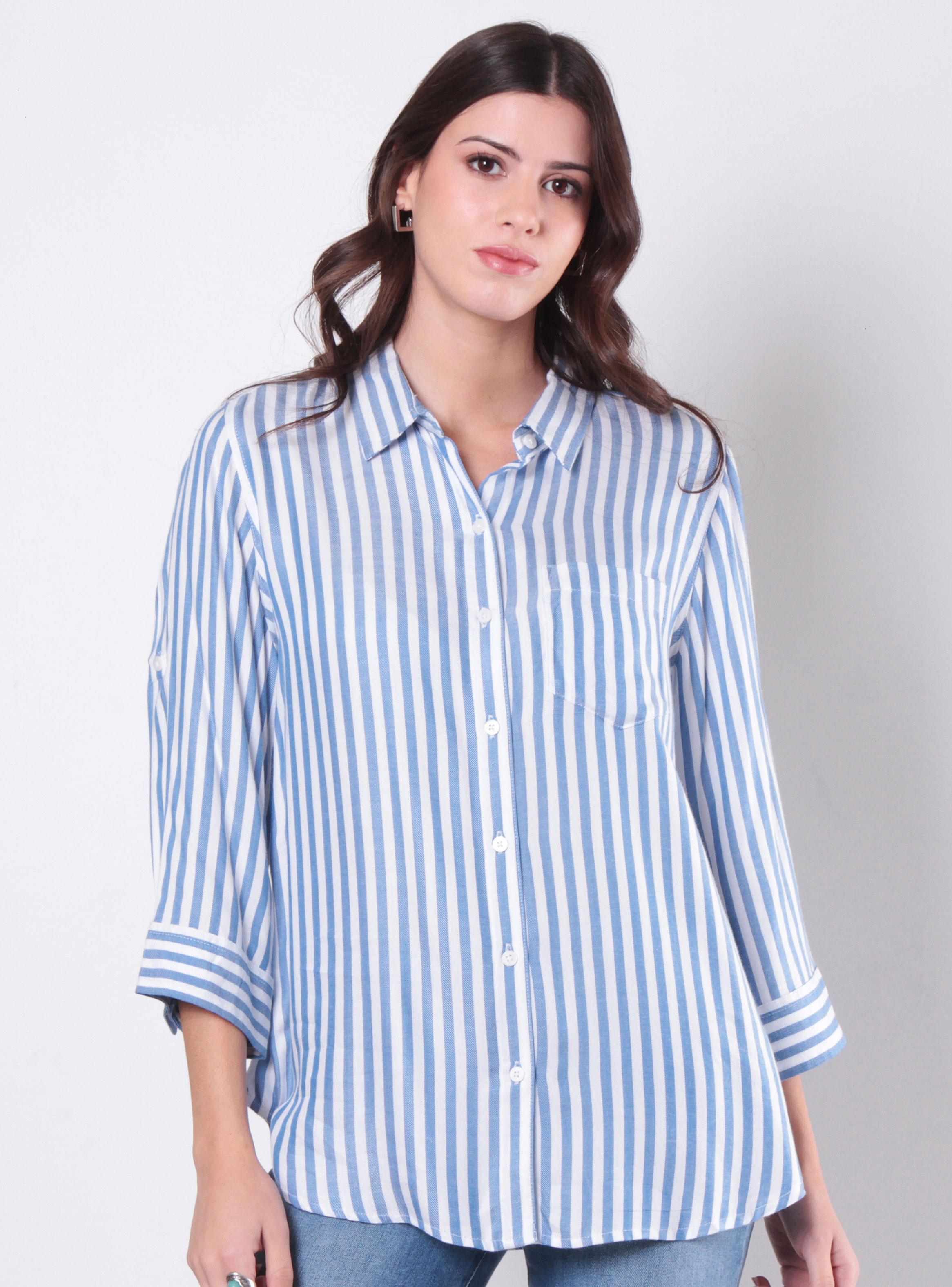 Blusa Manga 3/4 Listada Abotonada en Delantero con Bolsillo-0