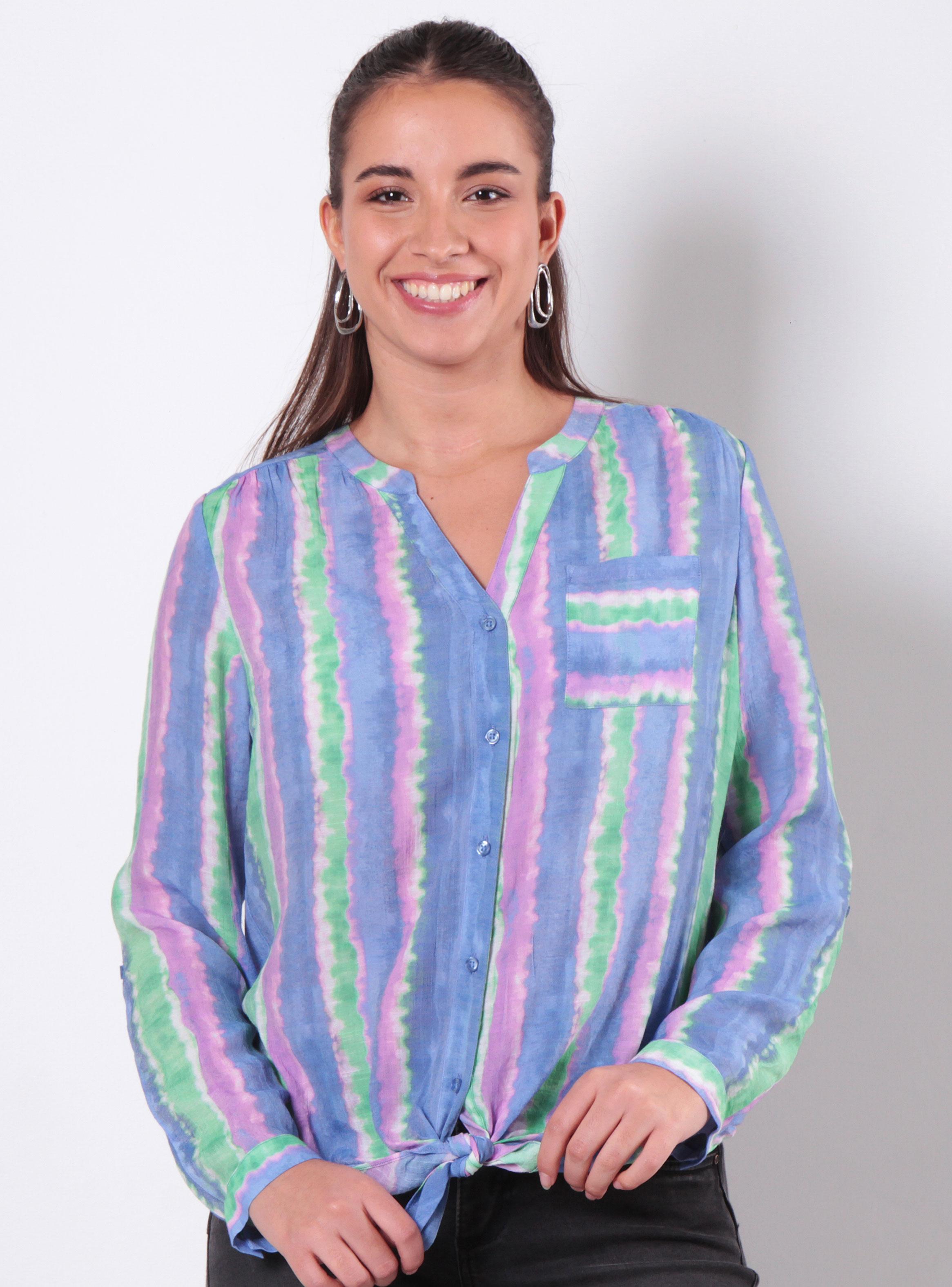 Blusa Manga Larga Listada Abotonada en Delantero y Bolsillo-0