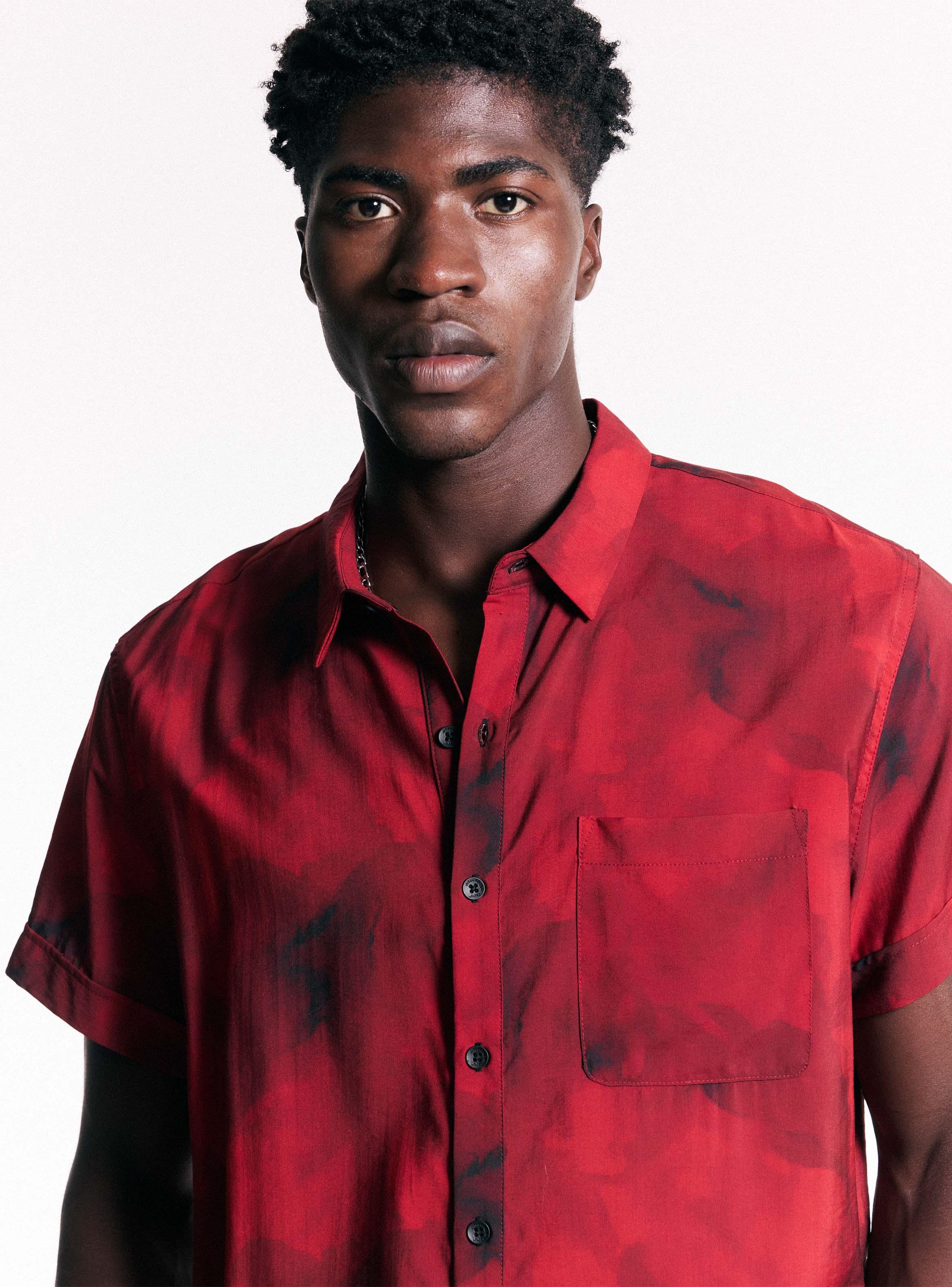 Camisa Estampado Acuarelado Regular Fit-2