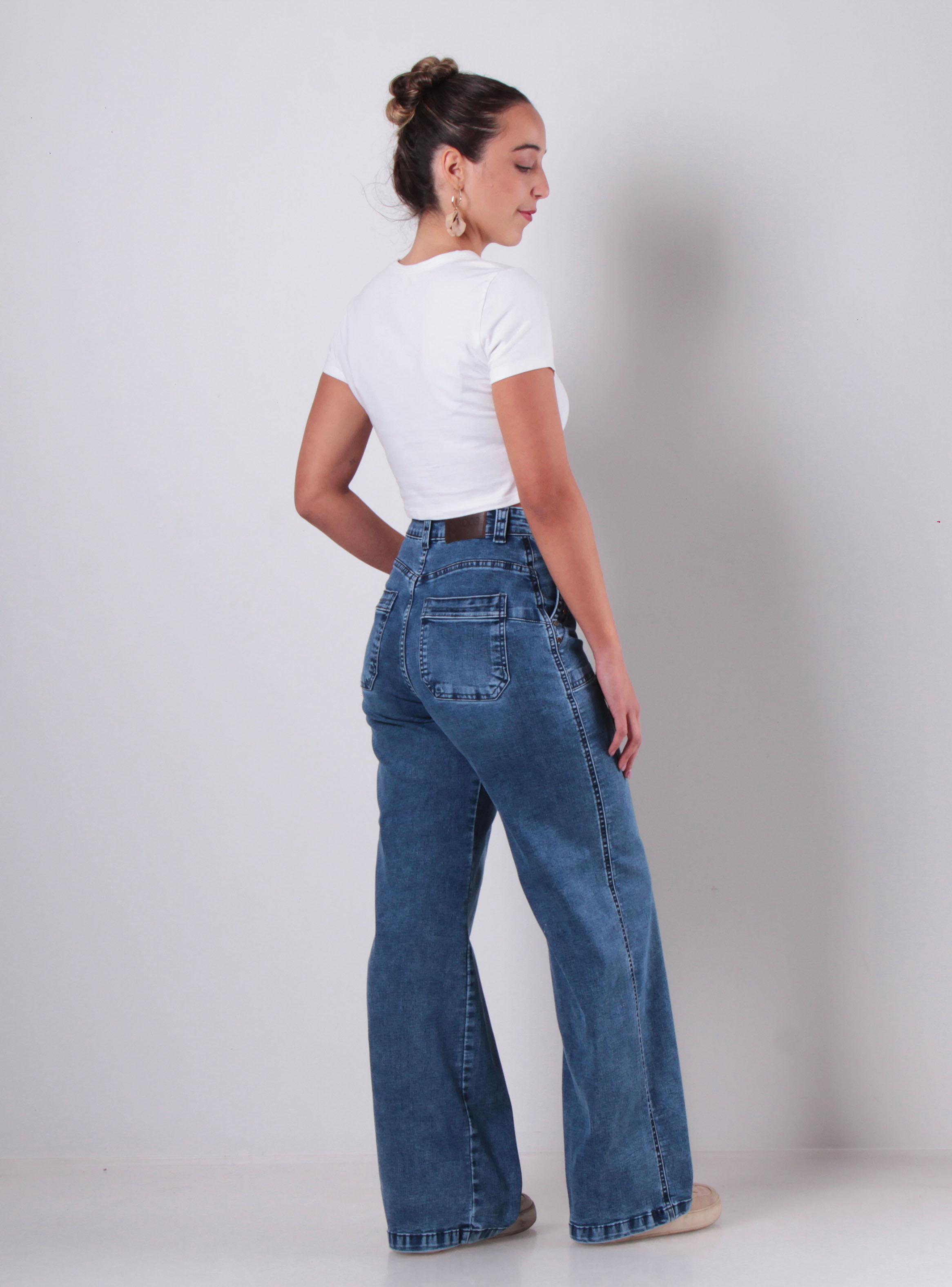 Jeans Cargo Recto Tiro Alto Detalle Tachas Bolsillo-4