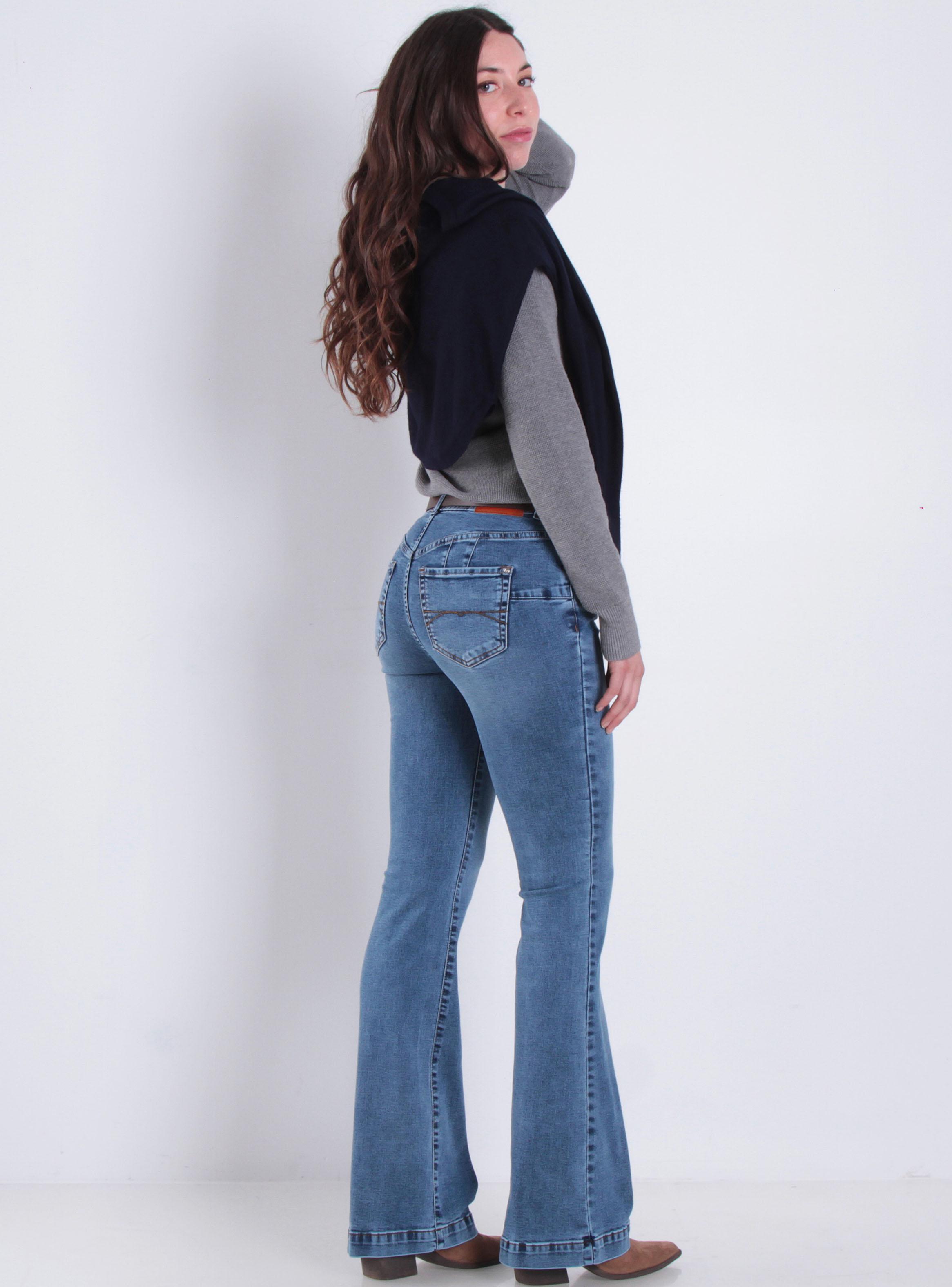Jeans Flare Tiro Bajo con Pretina y Botón-4