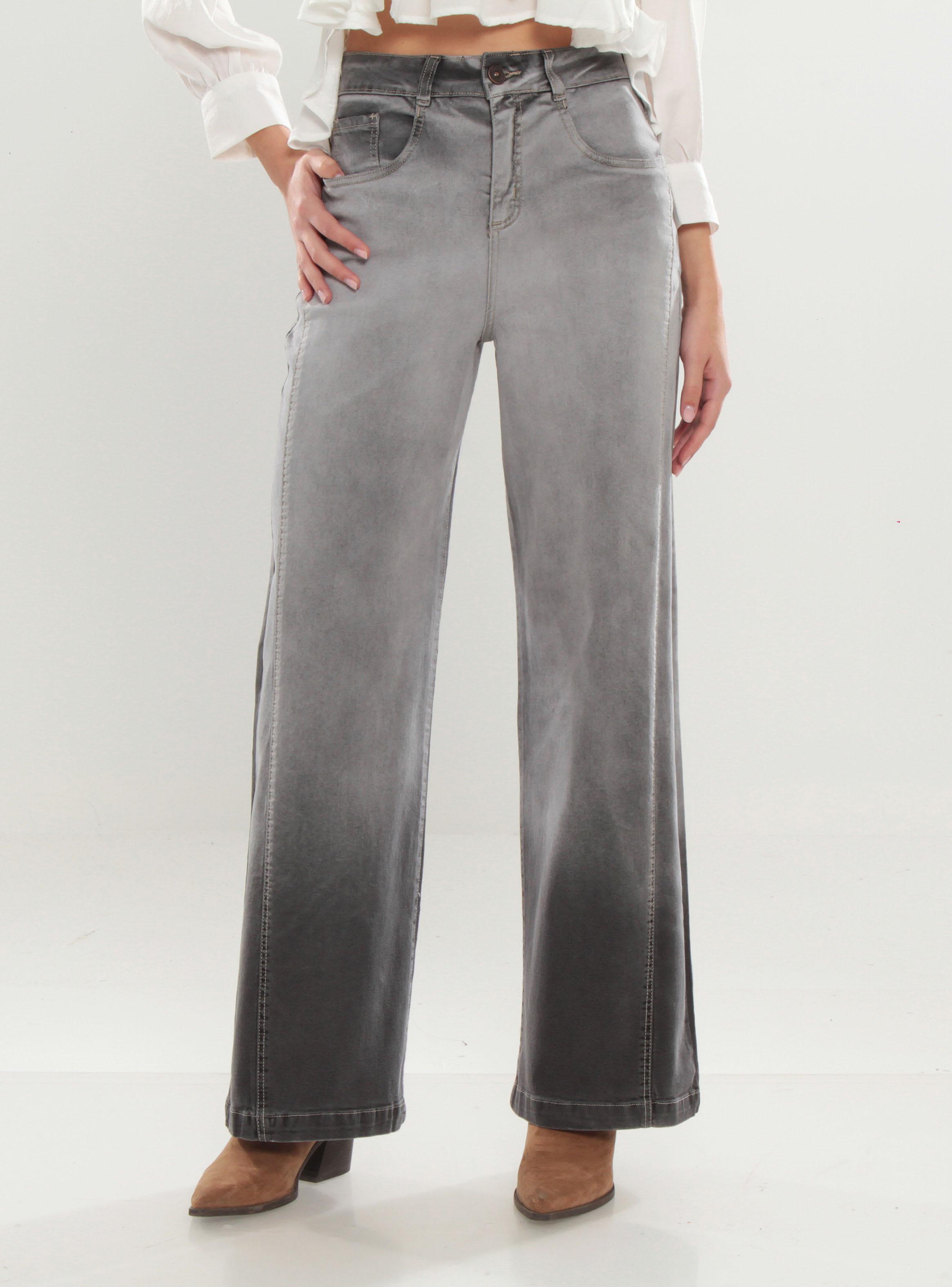 Jeans Wide Leg con Corte en Degradado-0
