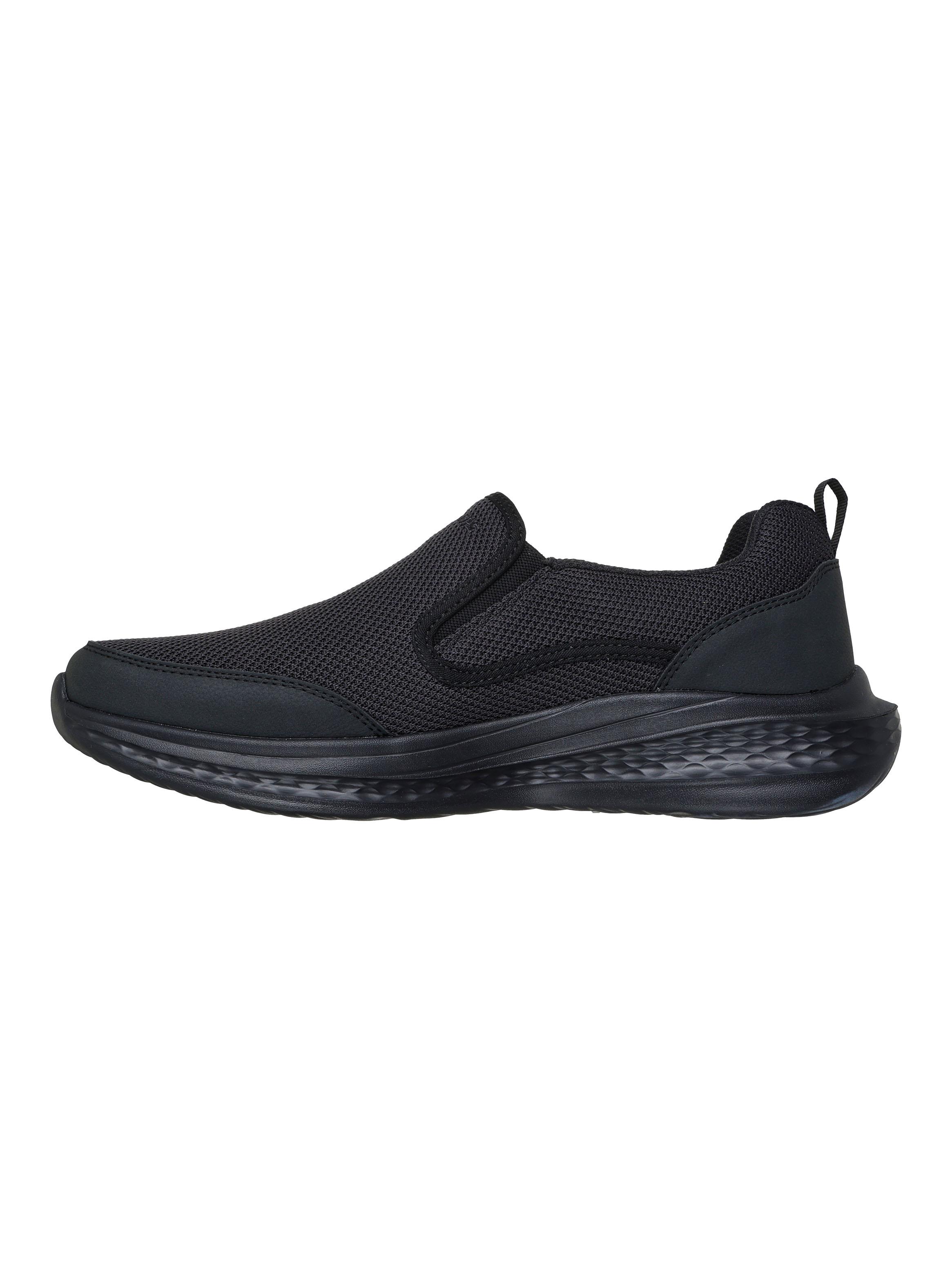 Zapatilla Urbana Black Slade Hombre-2