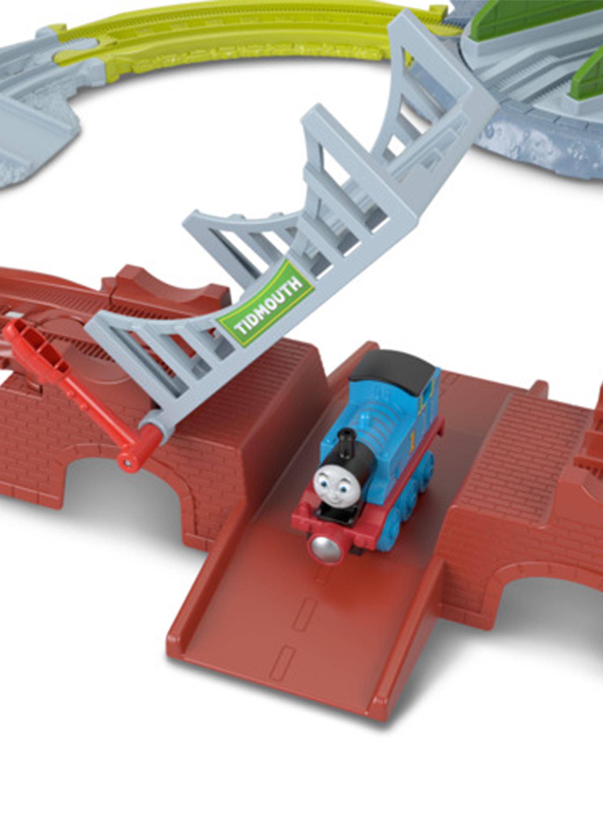 Tren Explorando los Cobertizos de Tidmouth-3