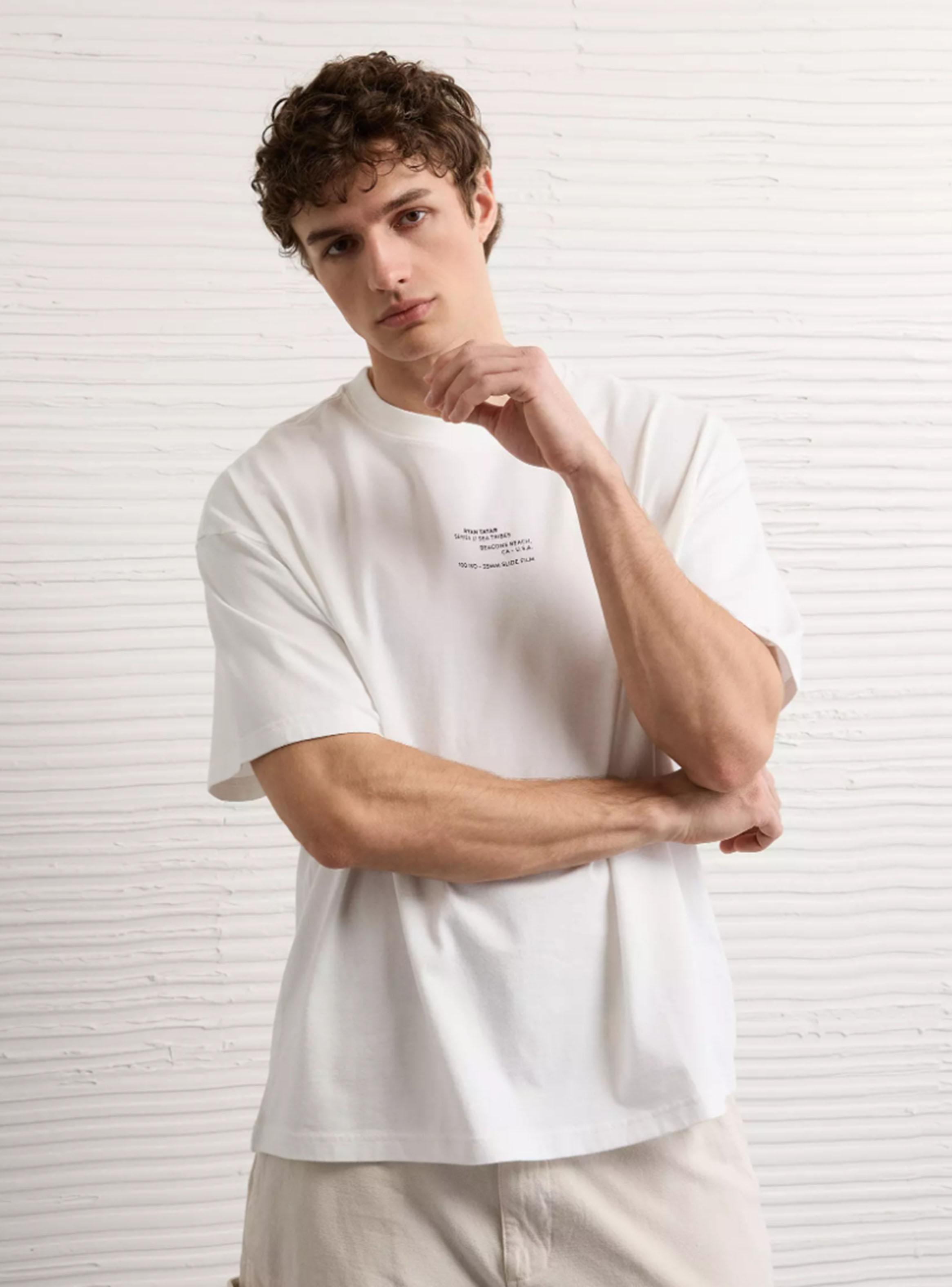 Polera AE X Ryan Tatar Boxy Fit Graphic-2