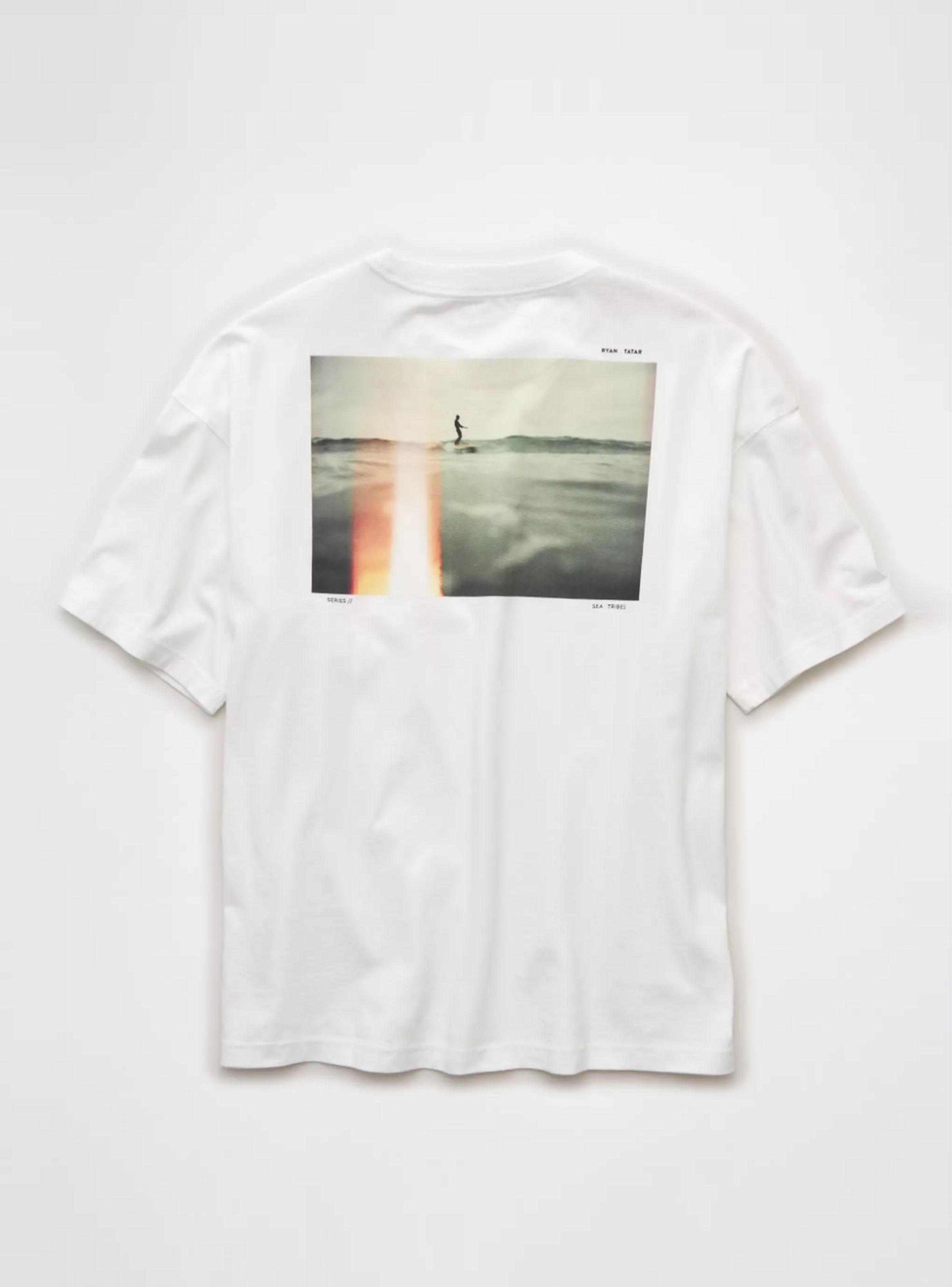 Polera AE X Ryan Tatar Boxy Fit Graphic-4