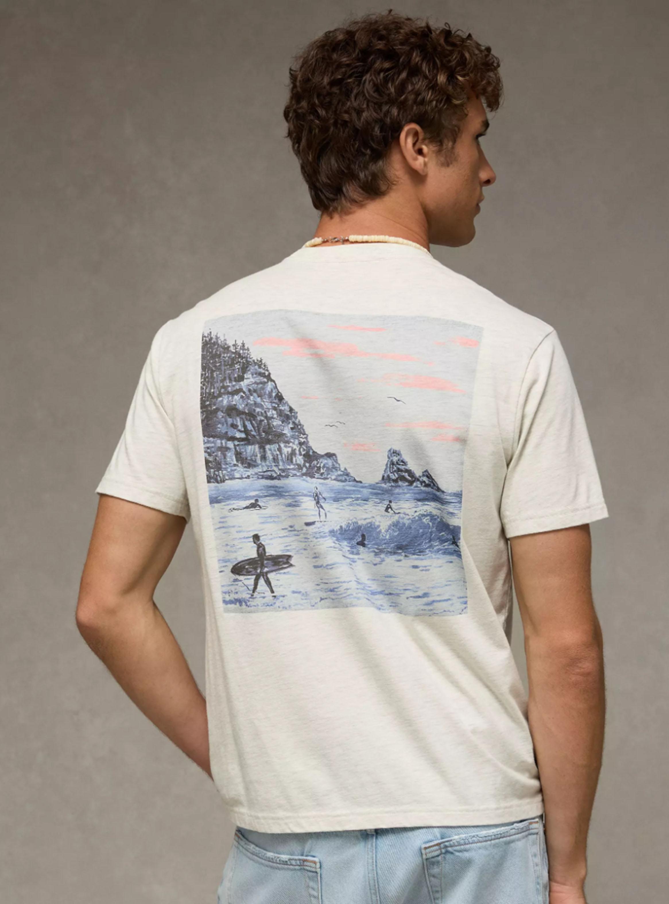 Polera AE Destination Graphic-1