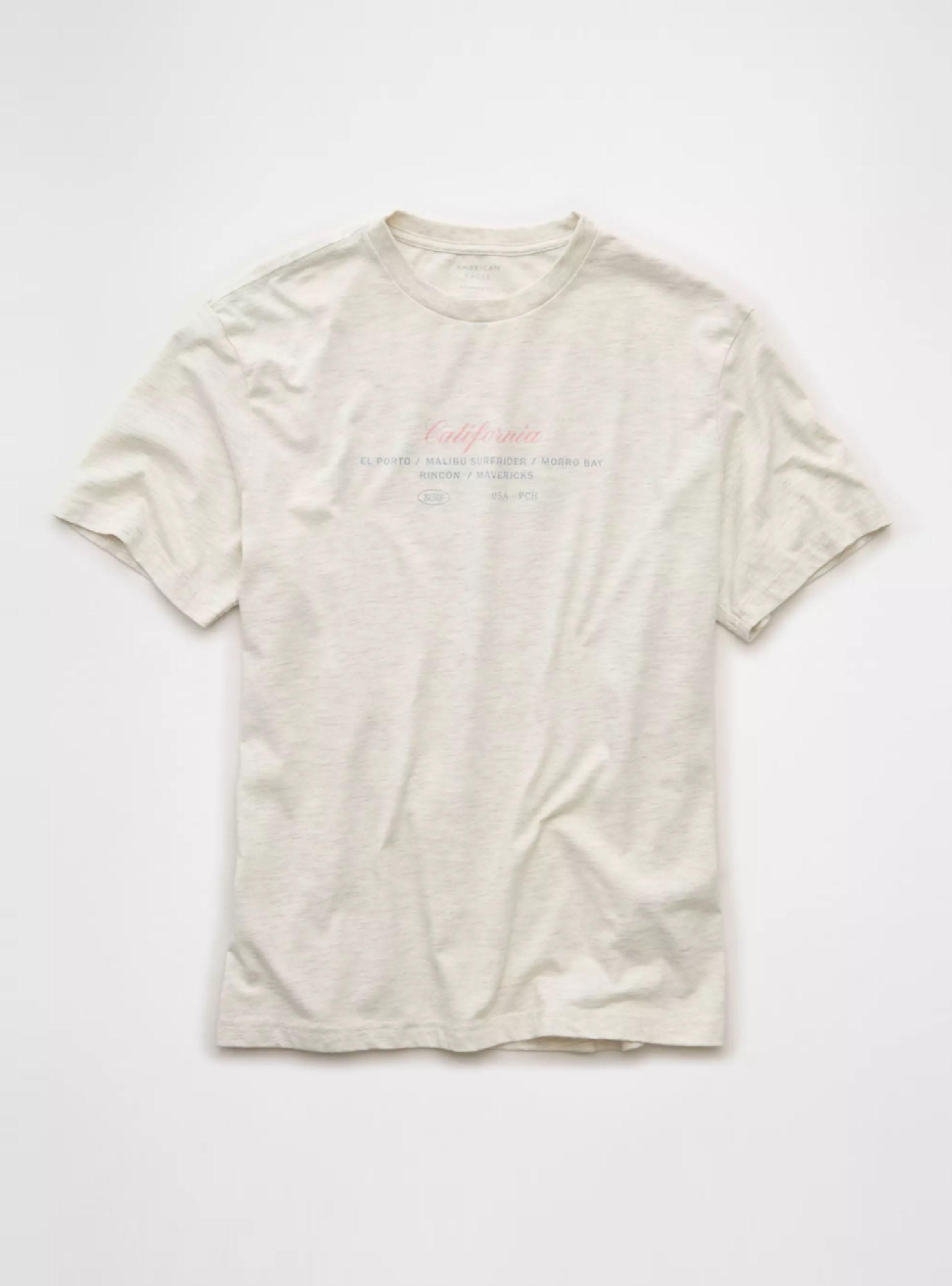 Polera AE Destination Graphic-4