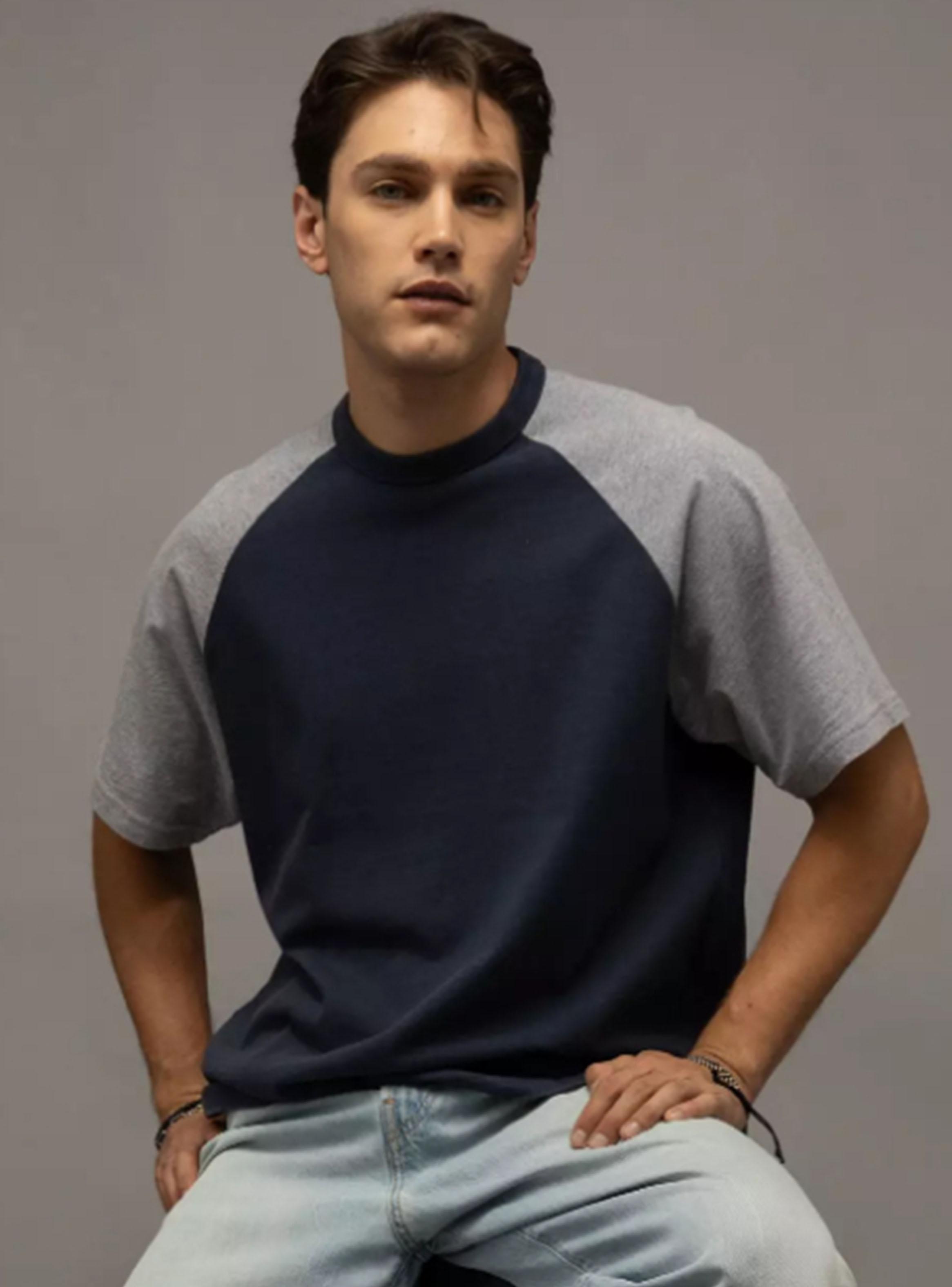 Polera AE Cuello Redondo Mangas de Color-0