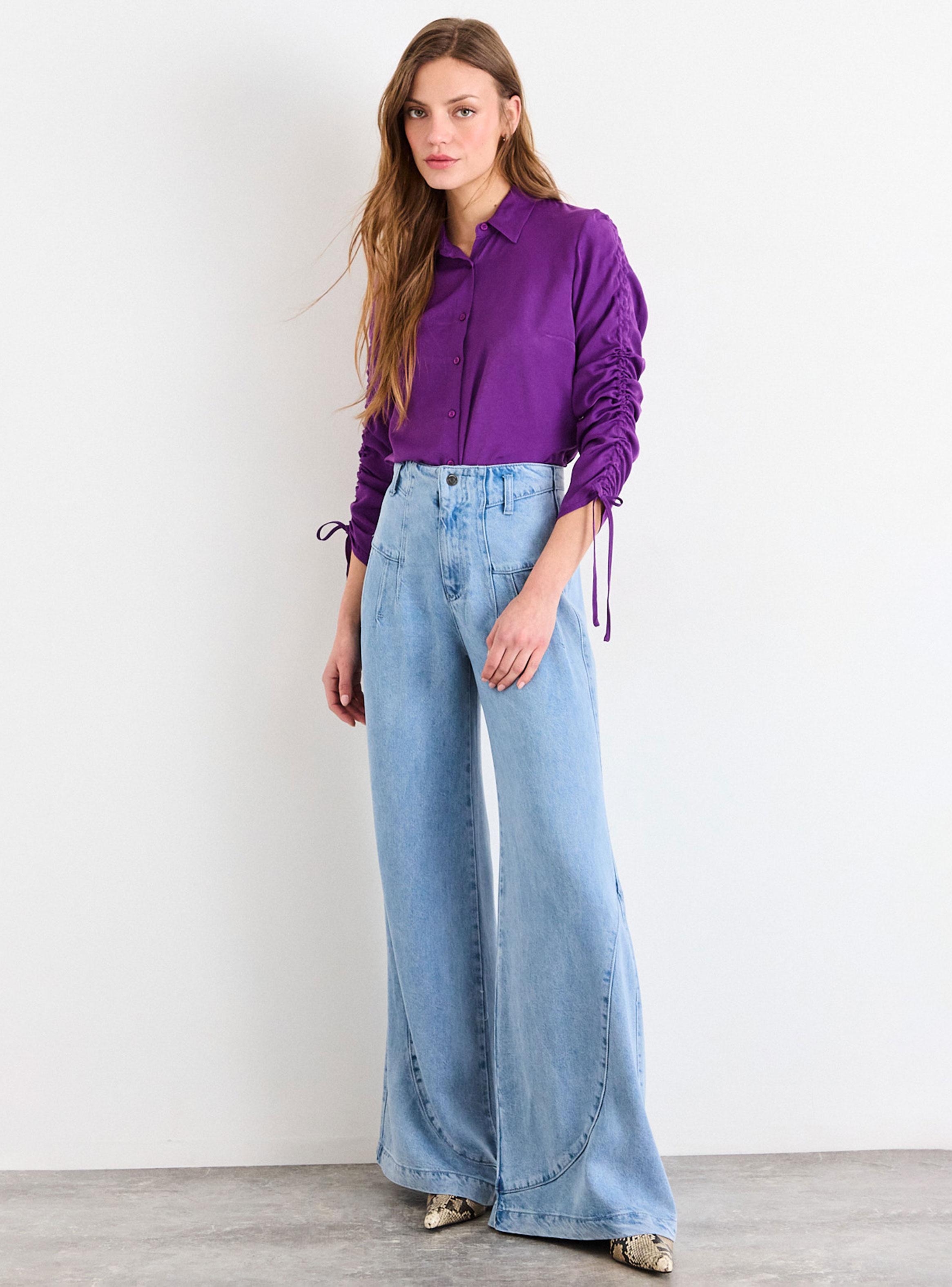 Blusa Lisa con Botón Regular-4