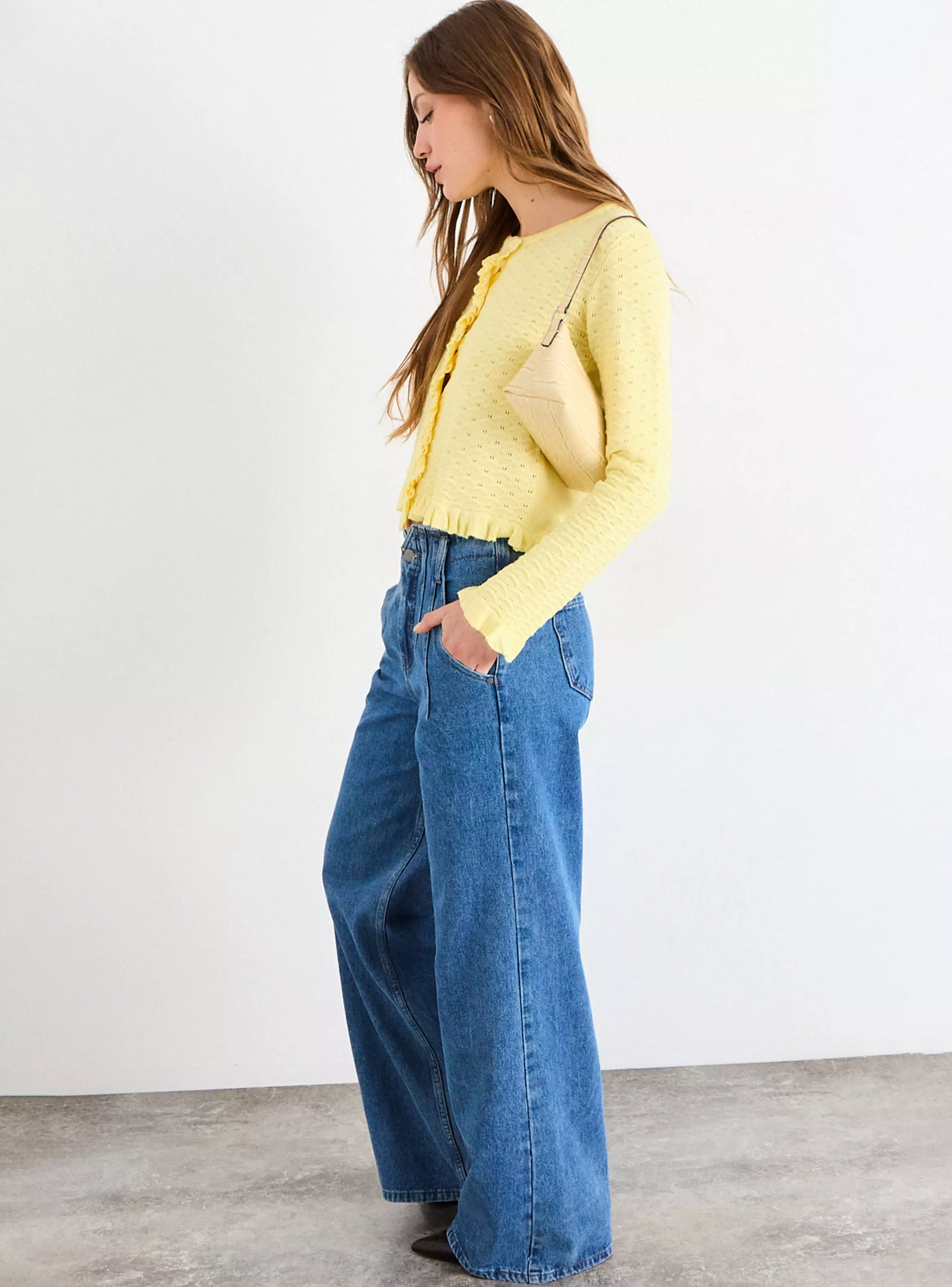 Jeans Liso Wide Leg Cierre y Tiro Medio-4