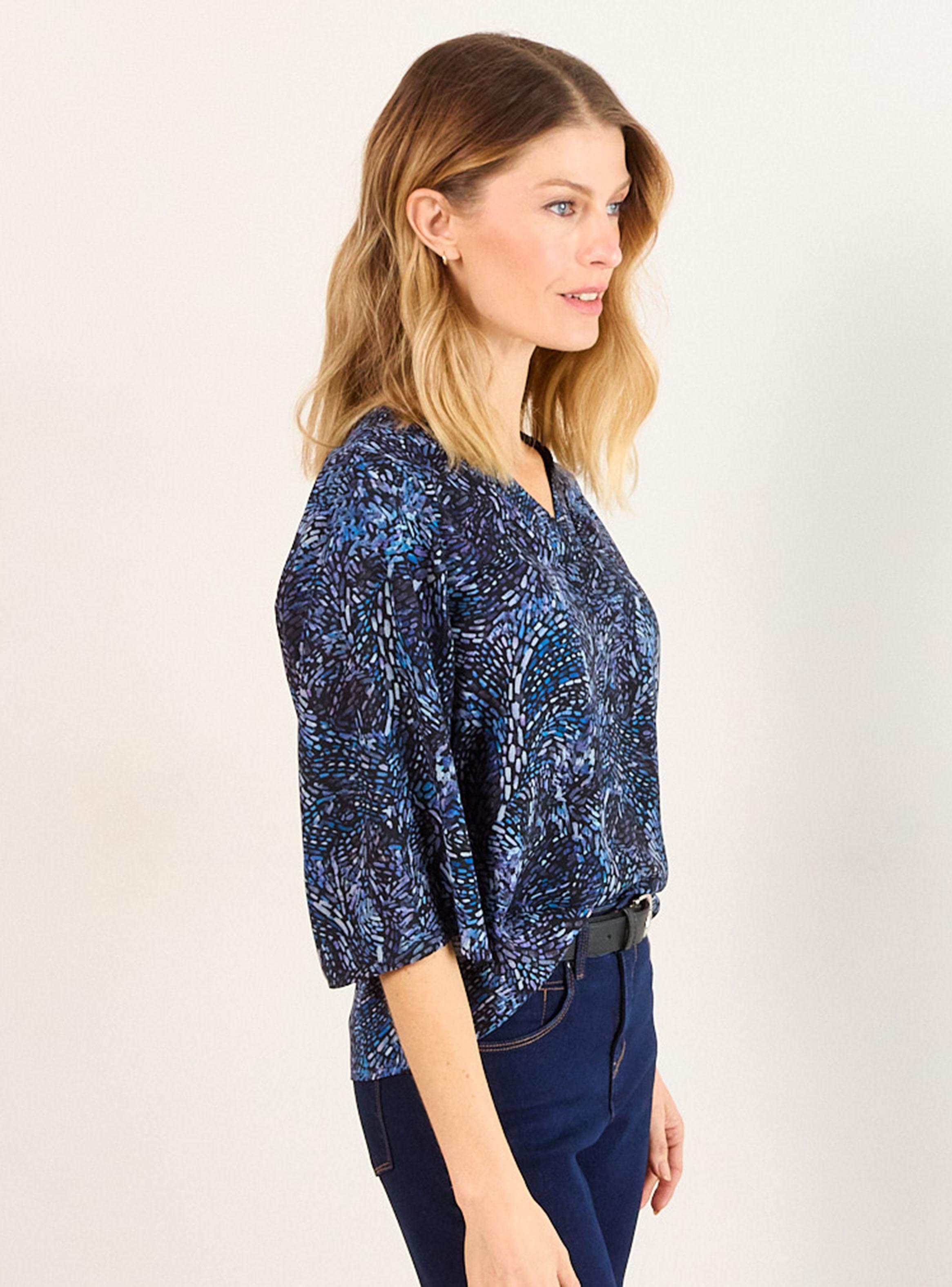 Blusa Estampada Escote en V Poliéster-2
