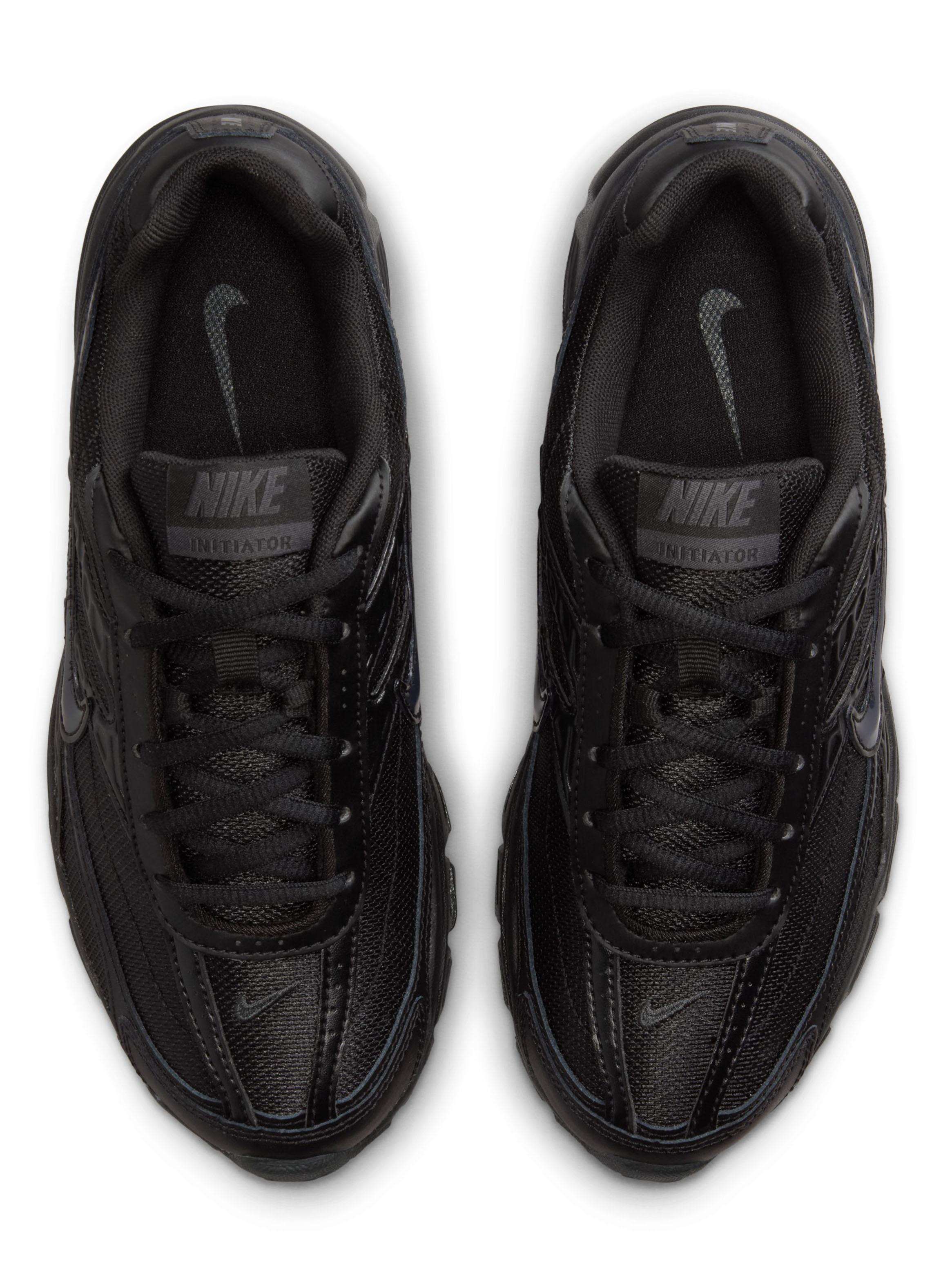 Zapatilla Urbana Negra Initiator Mujer-4