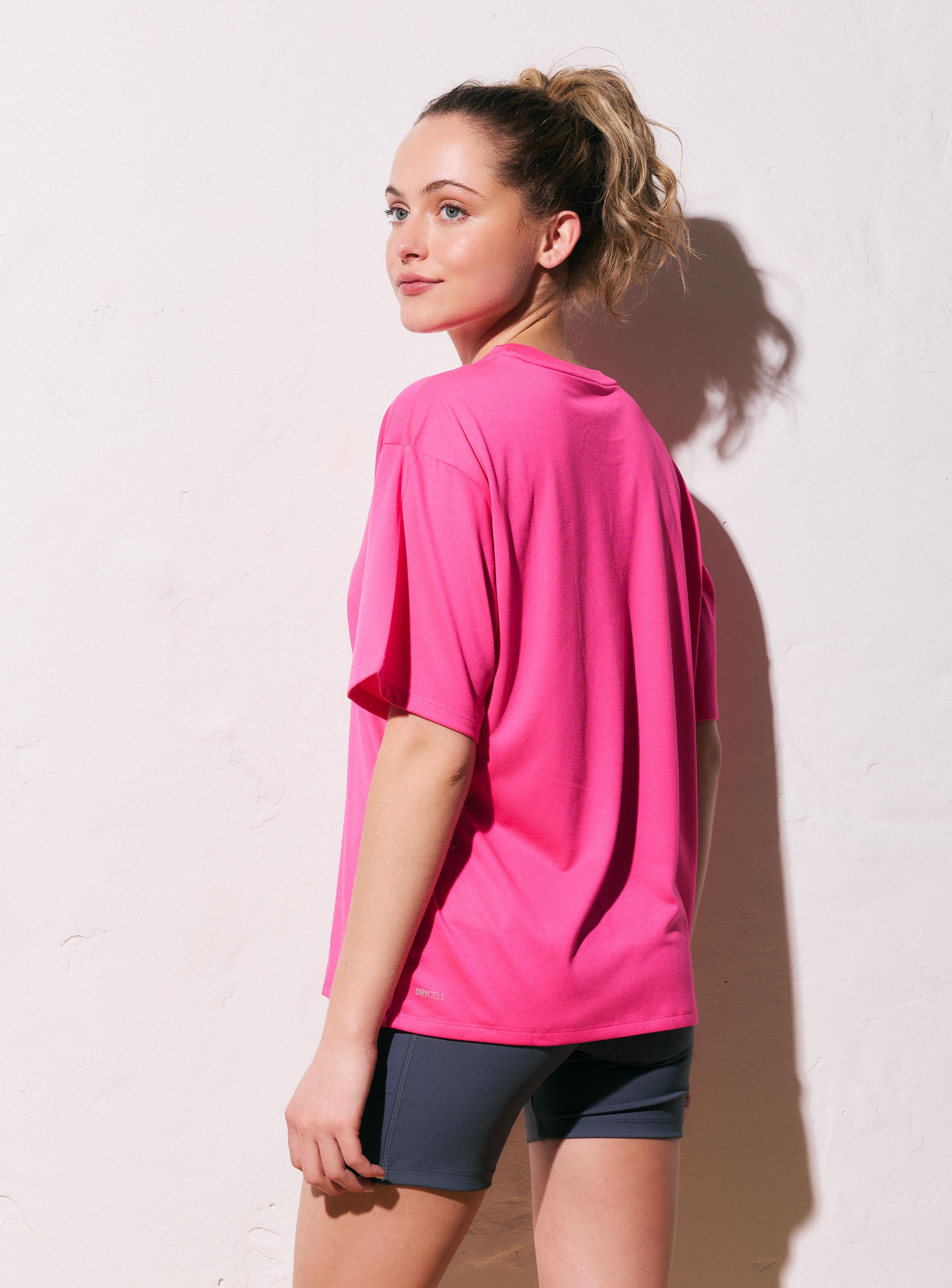 Polera Sport Tad Essentials-1