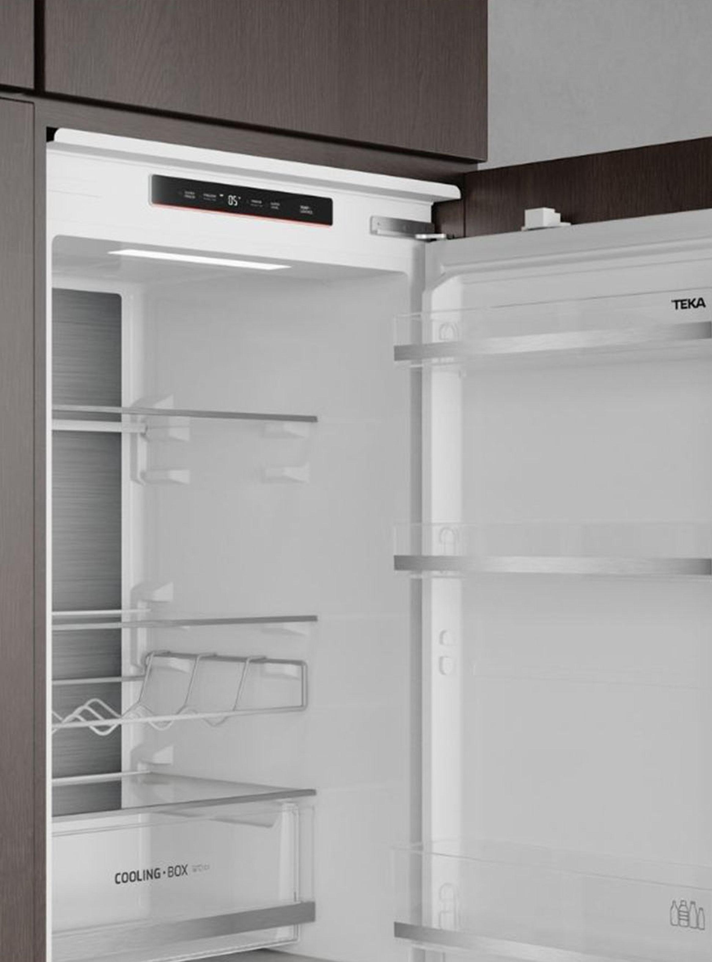 Refrigerador Bottom Freezer Panelable No Frost 270 Litros RBF 73395 FI-4
