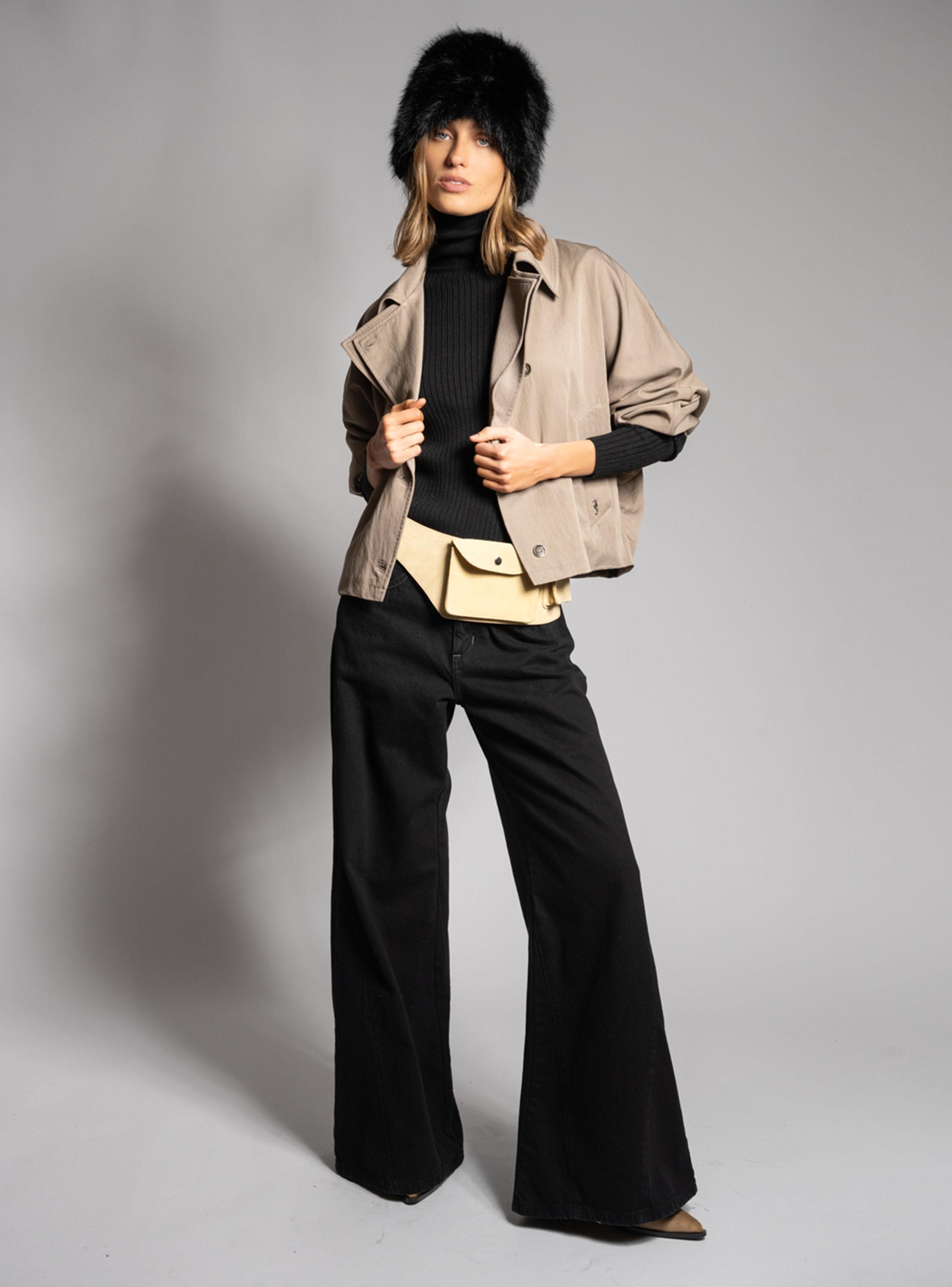 Jeans Tiro Alto Wide Leg Bernarda Negro-4