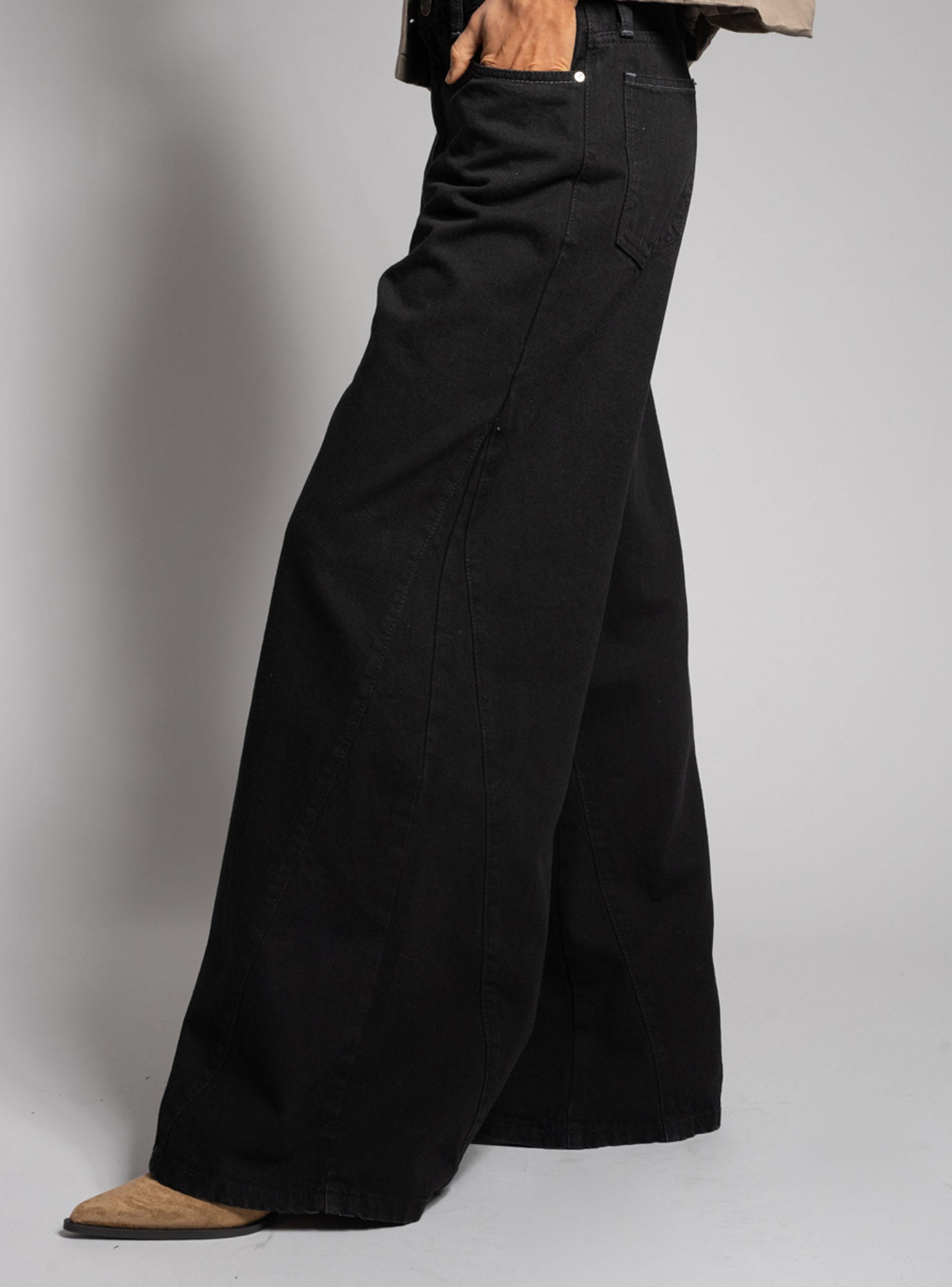 Jeans Tiro Alto Wide Leg Bernarda Negro-2