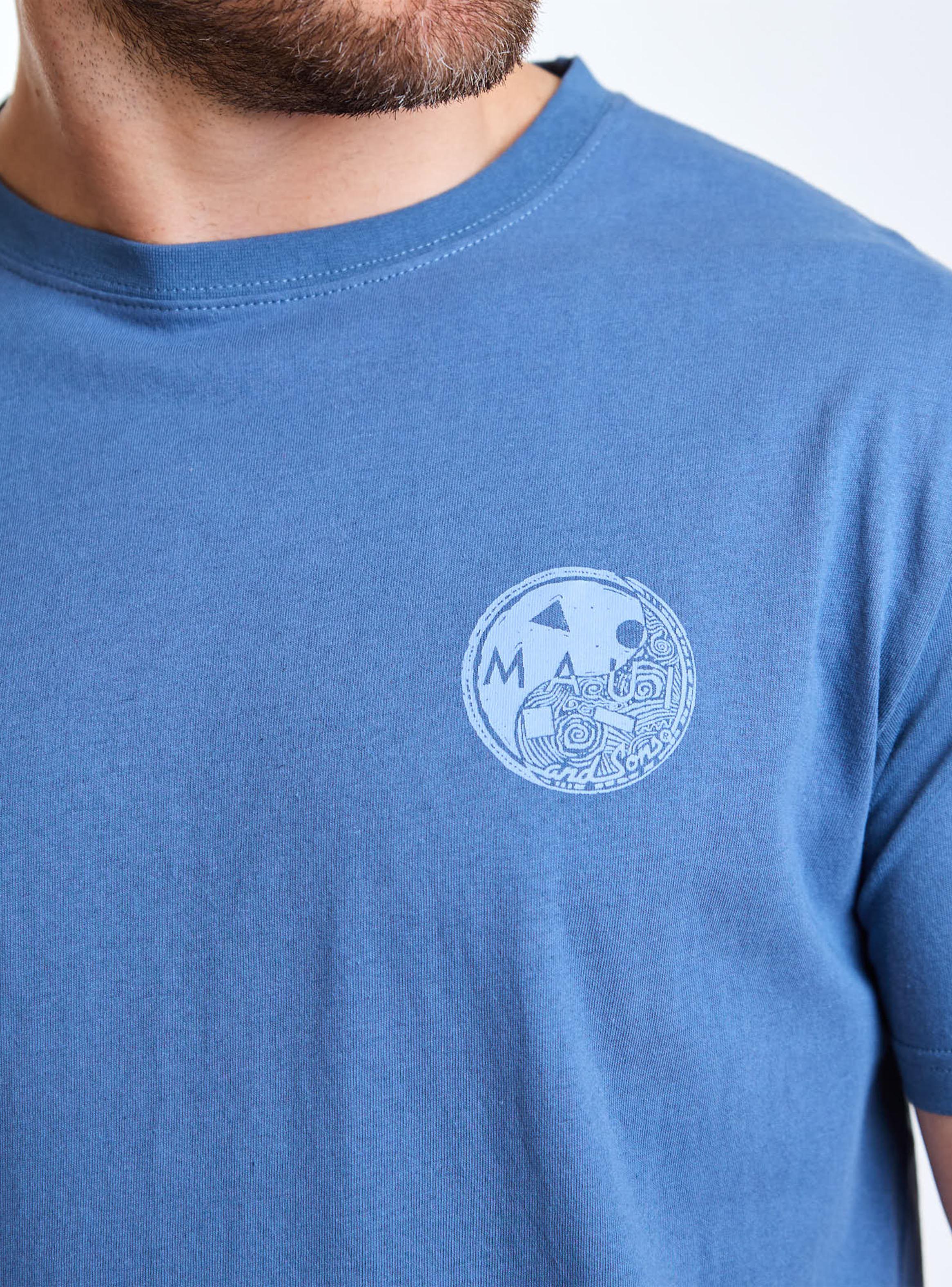 Polera Manga Corta Estampado en Espalda-5