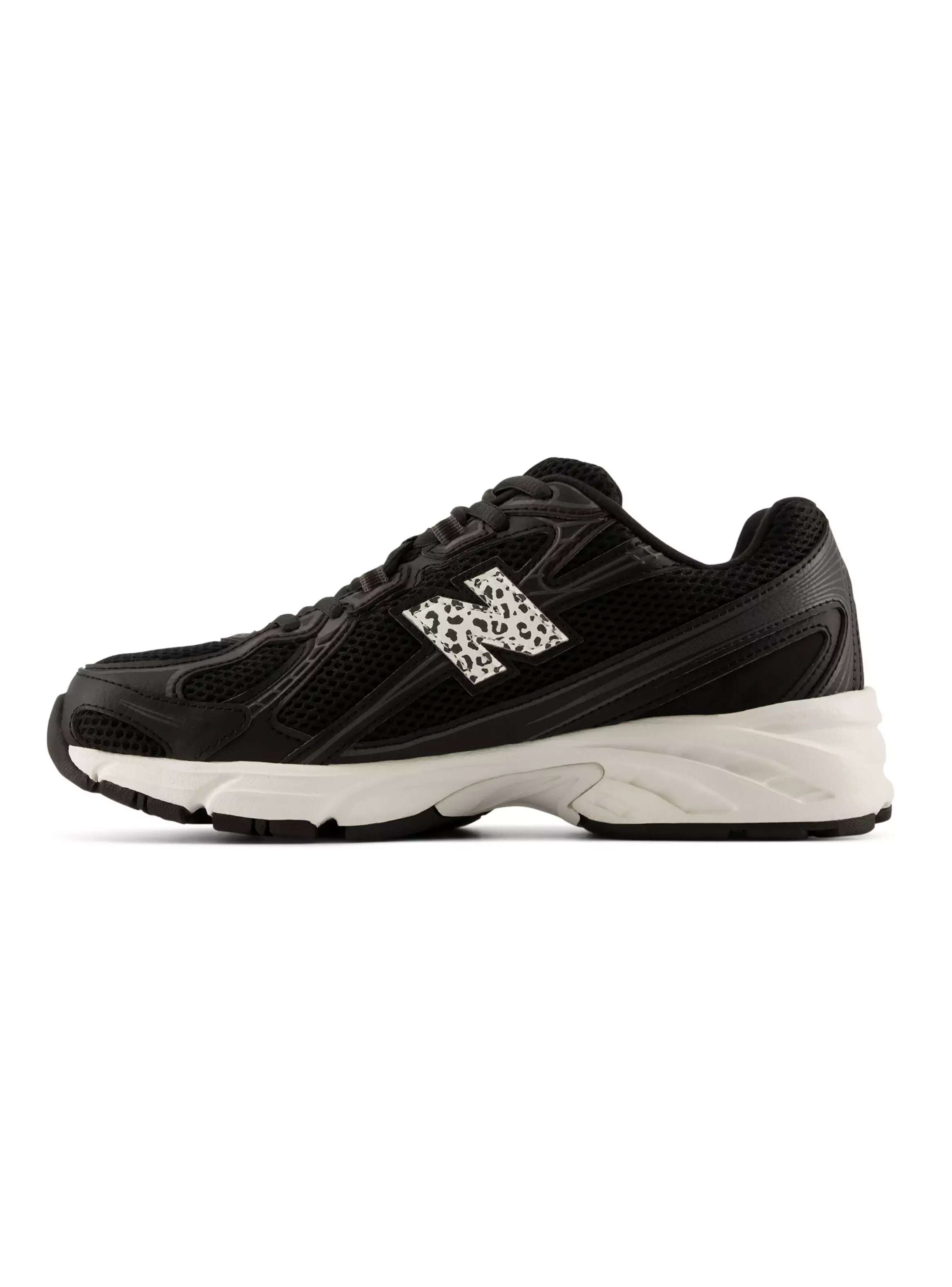 Zapatilla Urbana U740 Mujer-2
