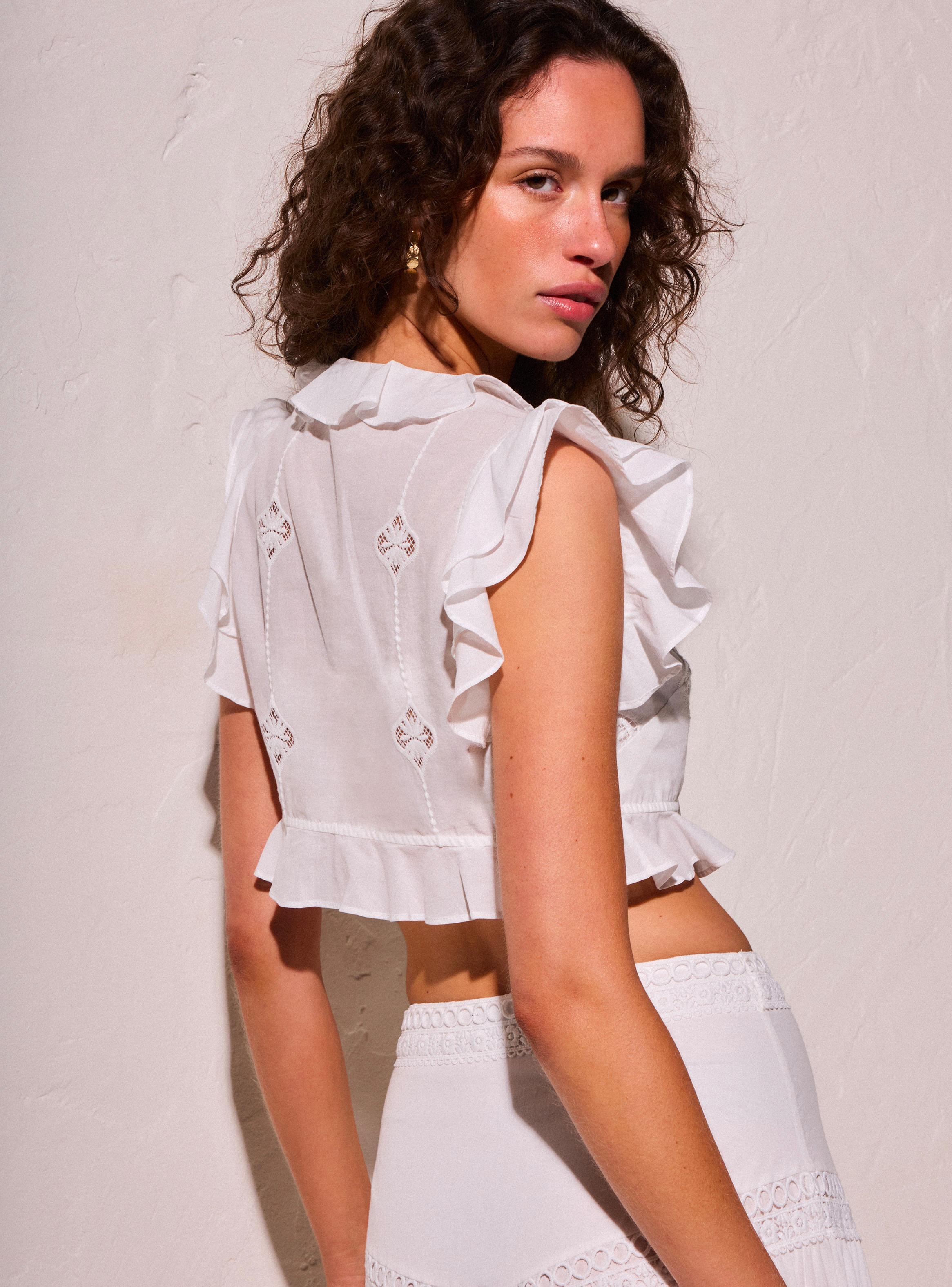 Blusa Bordado Calado con Volantes Colección María Pombo-3