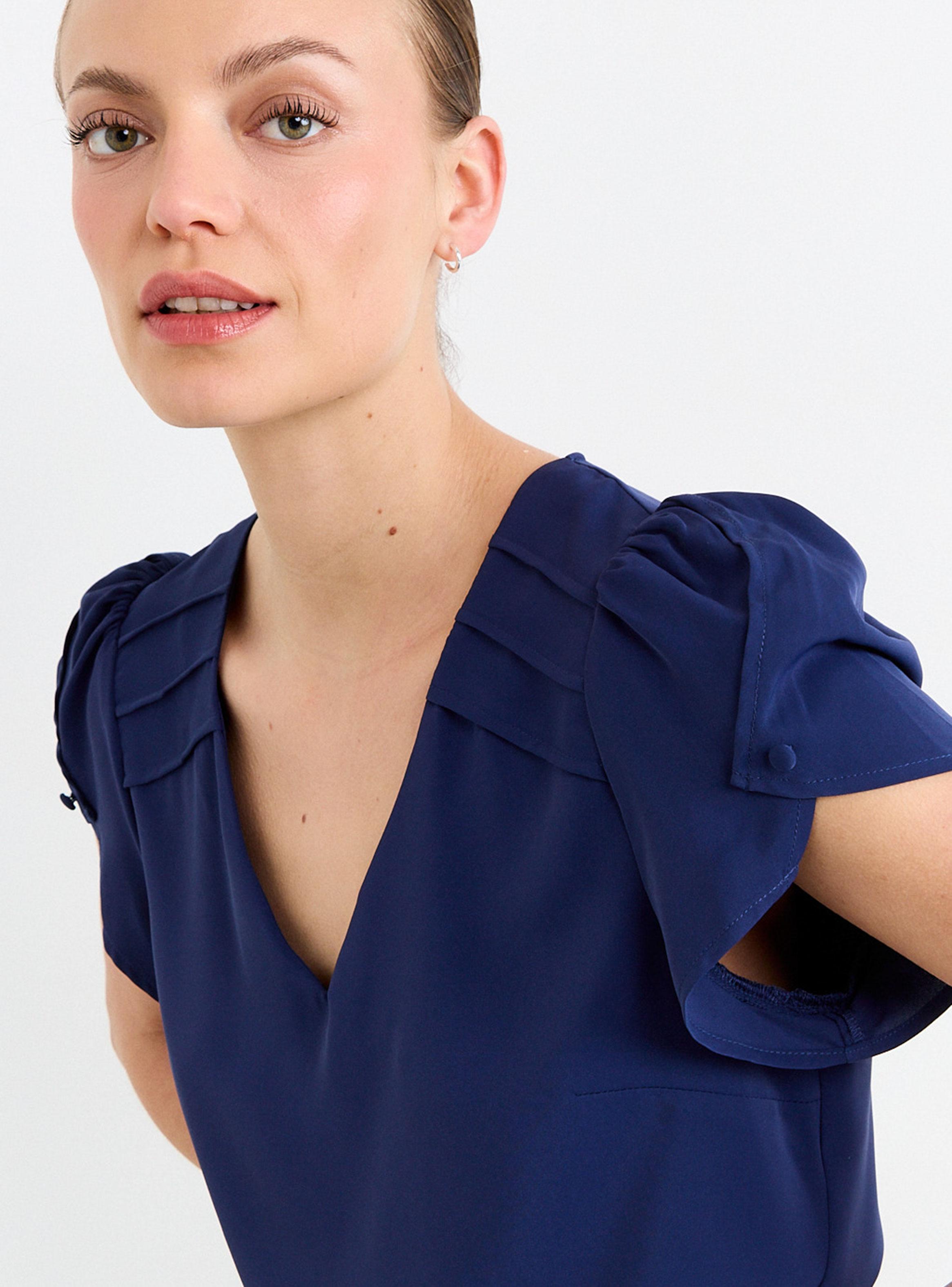 Blusa Lisa Corte Clásico-3