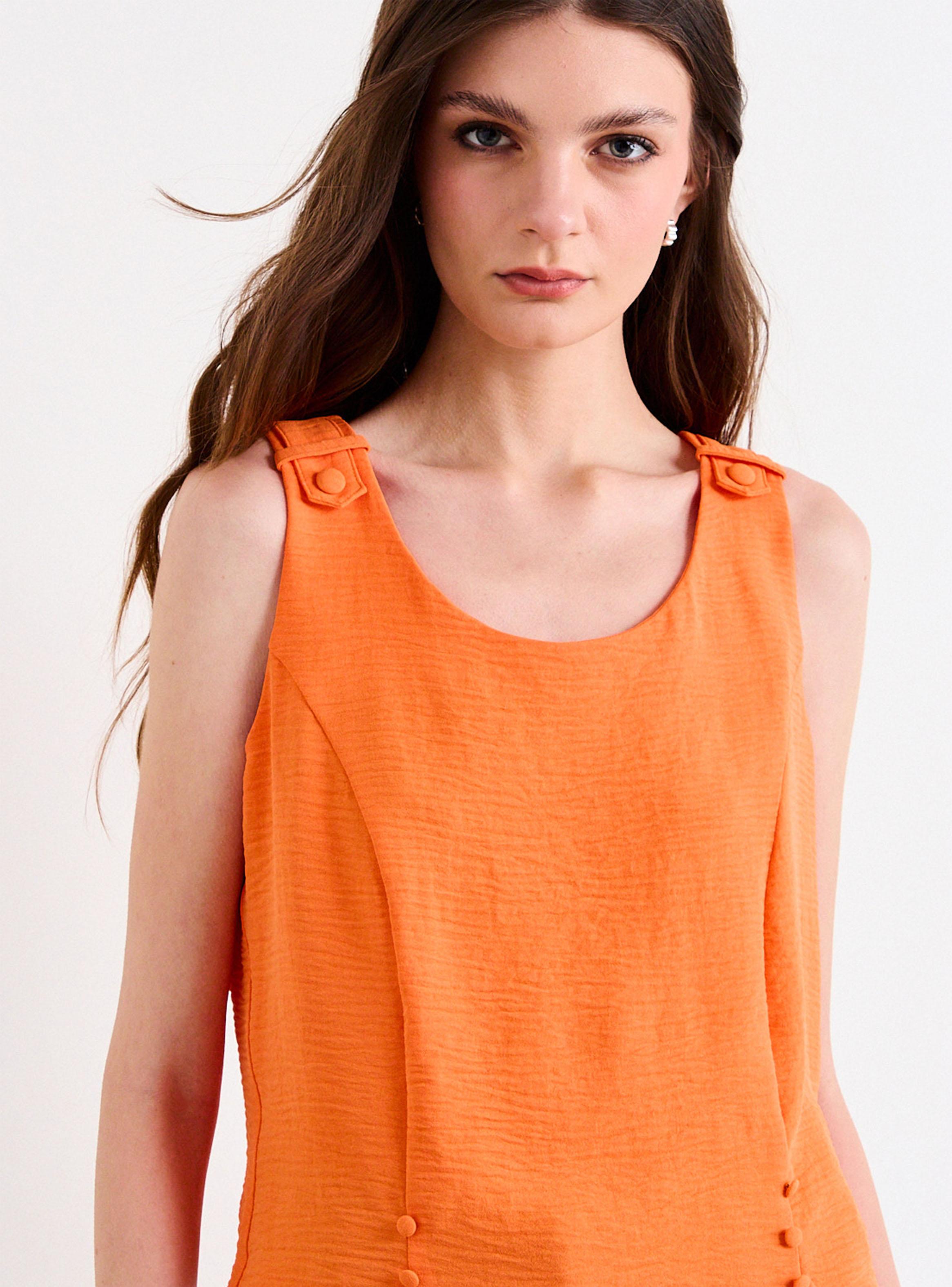 Blusa Lisa con Detalle en Hombros Regular-2