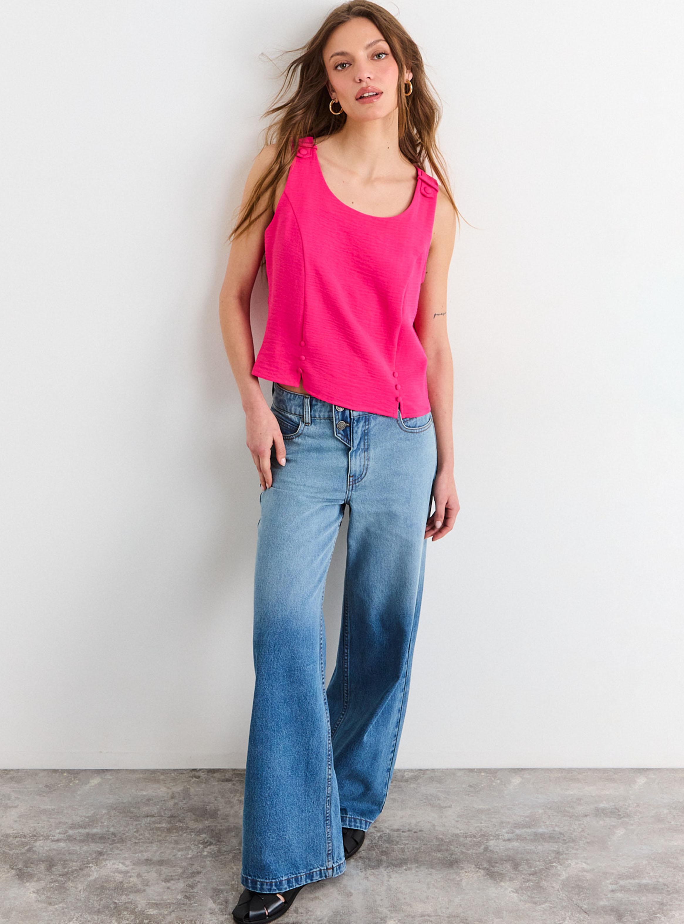 Blusa Lisa con Detalle en Hombros Regular Poliéster-4