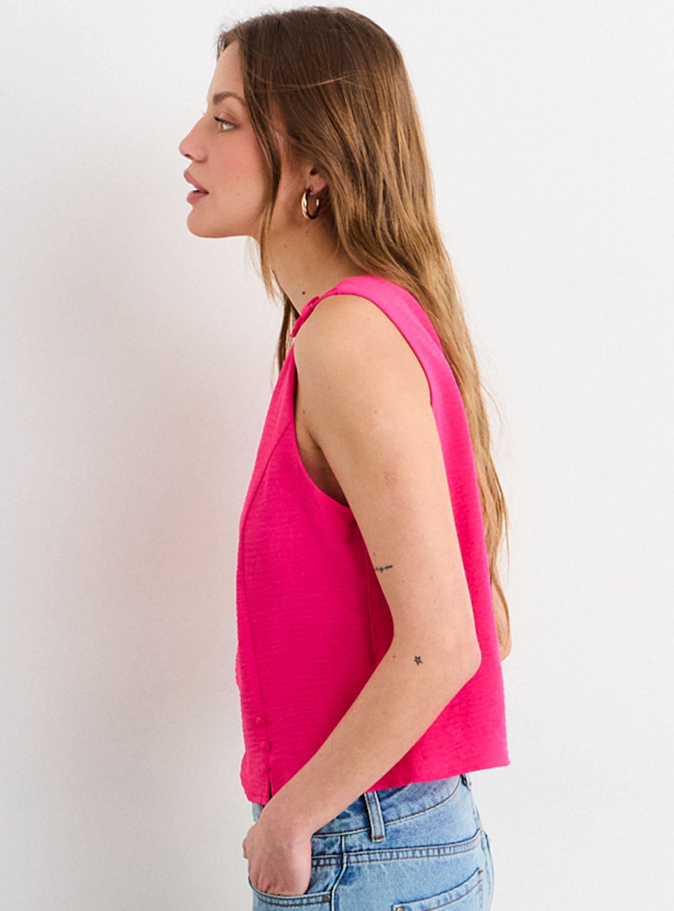 Blusa Lisa con Detalle en Hombros Regular Poliéster-2