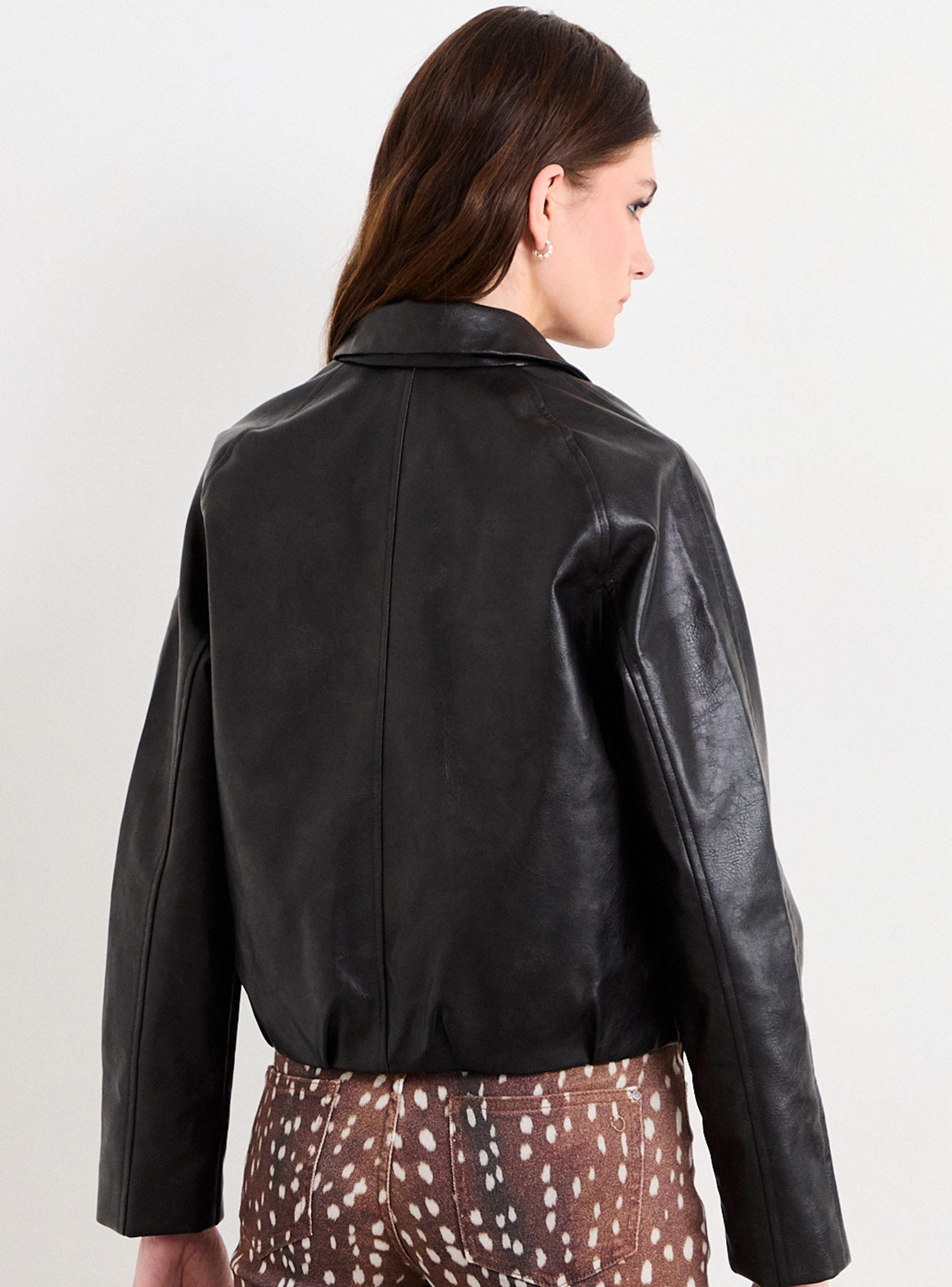 Chaqueta Lisa 3 Botones-1