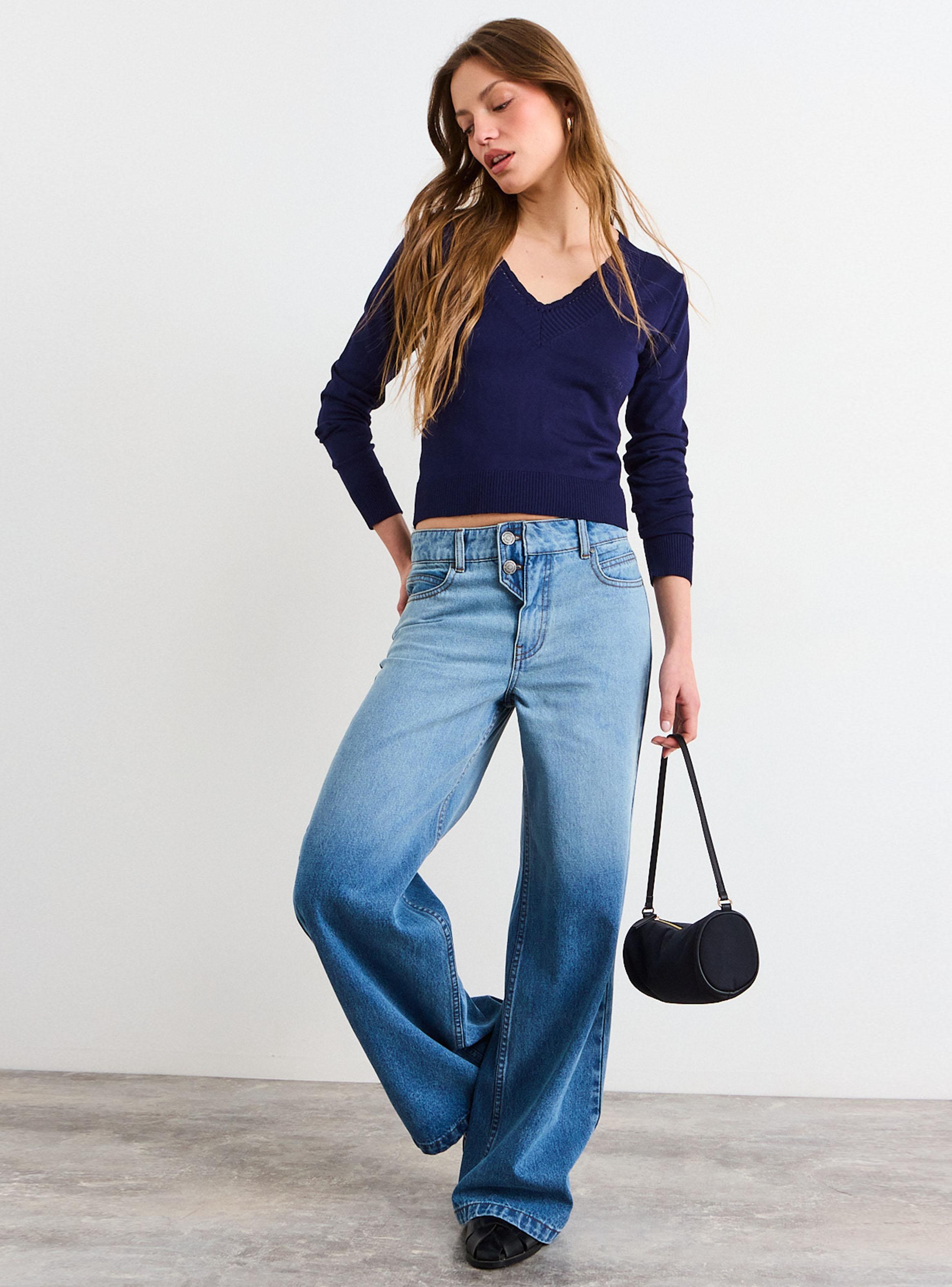 Sweater Liso Cuello V Manga Larga Regular-4