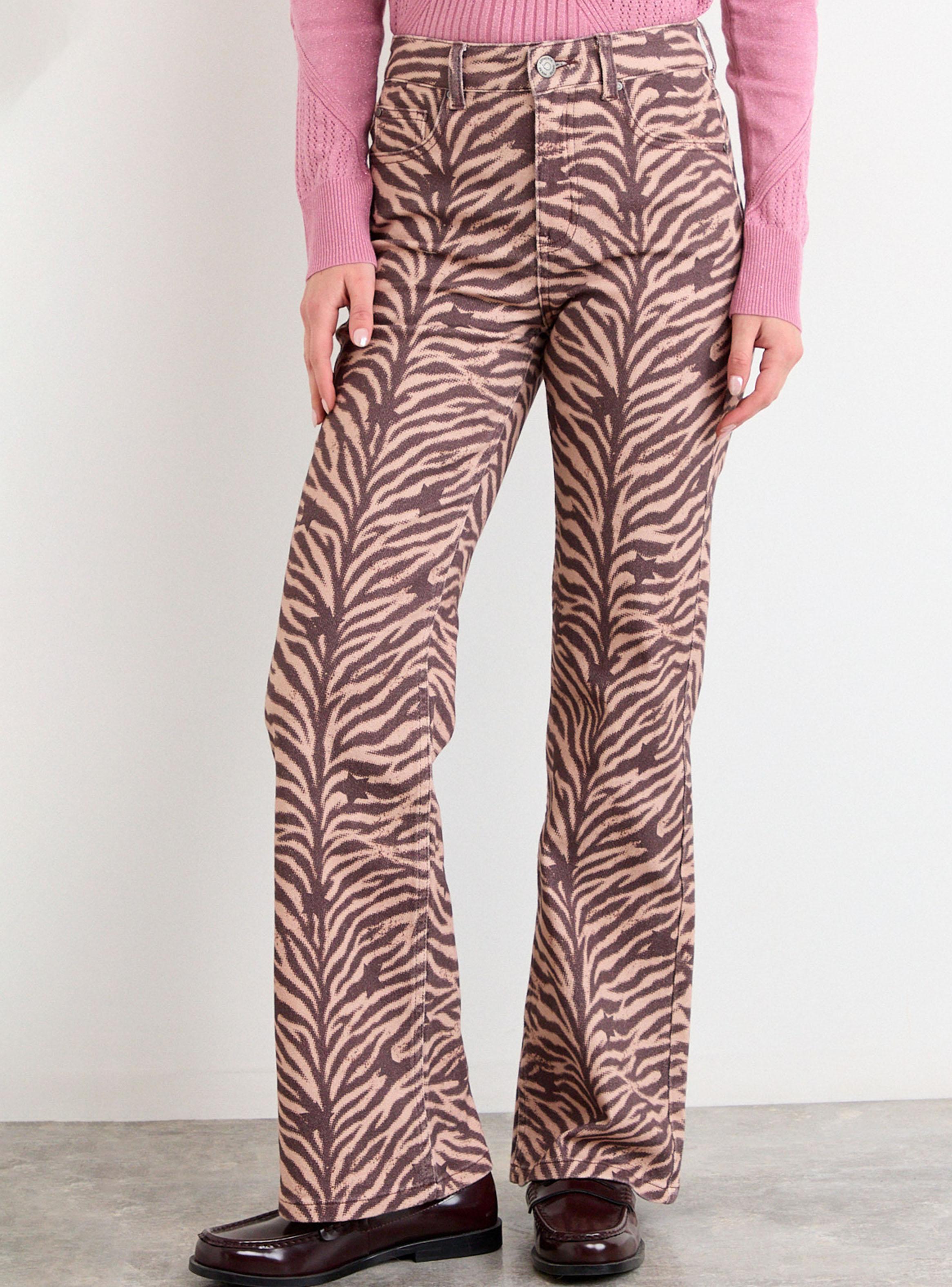 Jeans Fantasía Flare Fit Medio-0