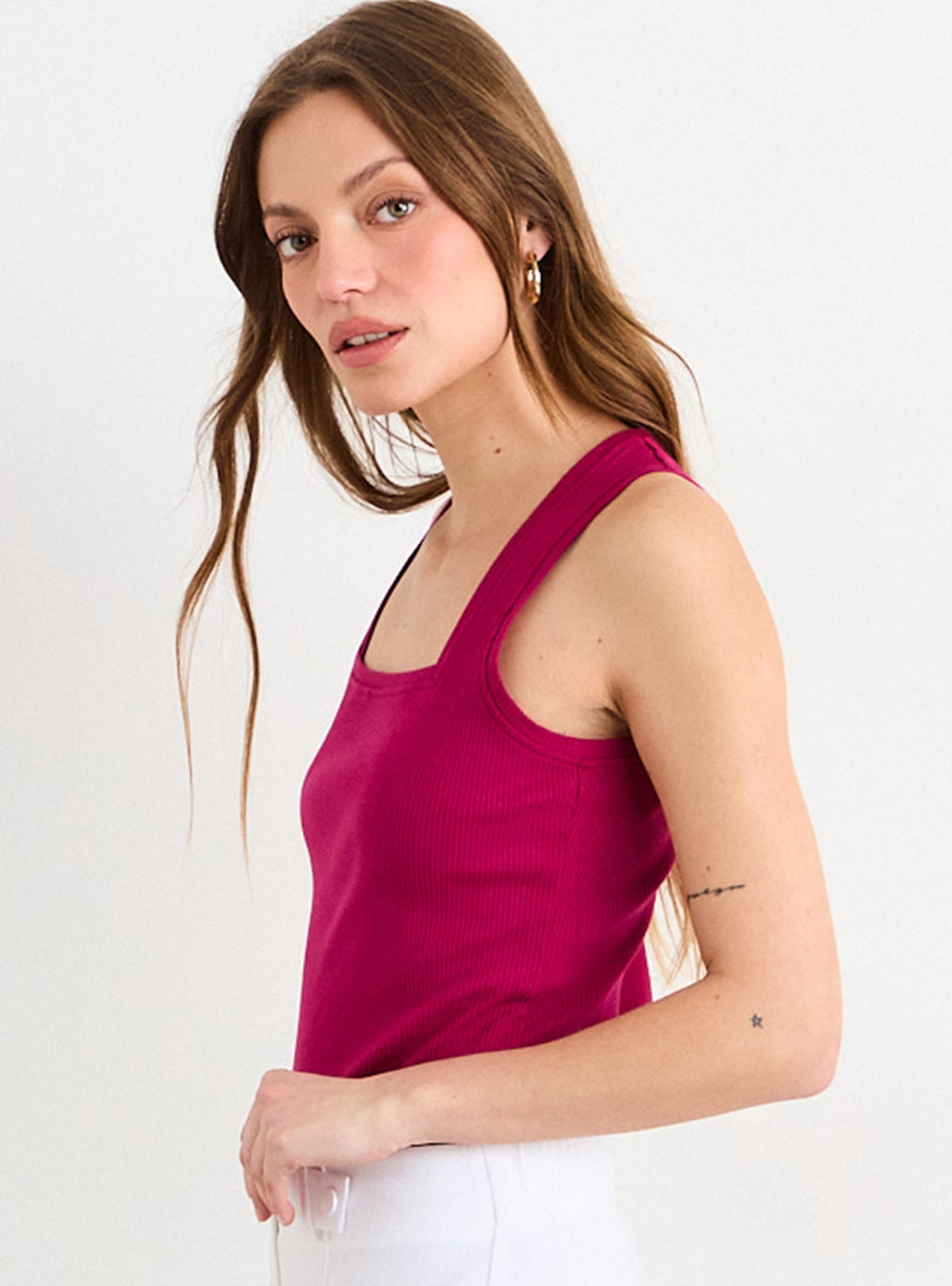 Polera Lisa Escote Cuadrado sin Mangas Regular-2