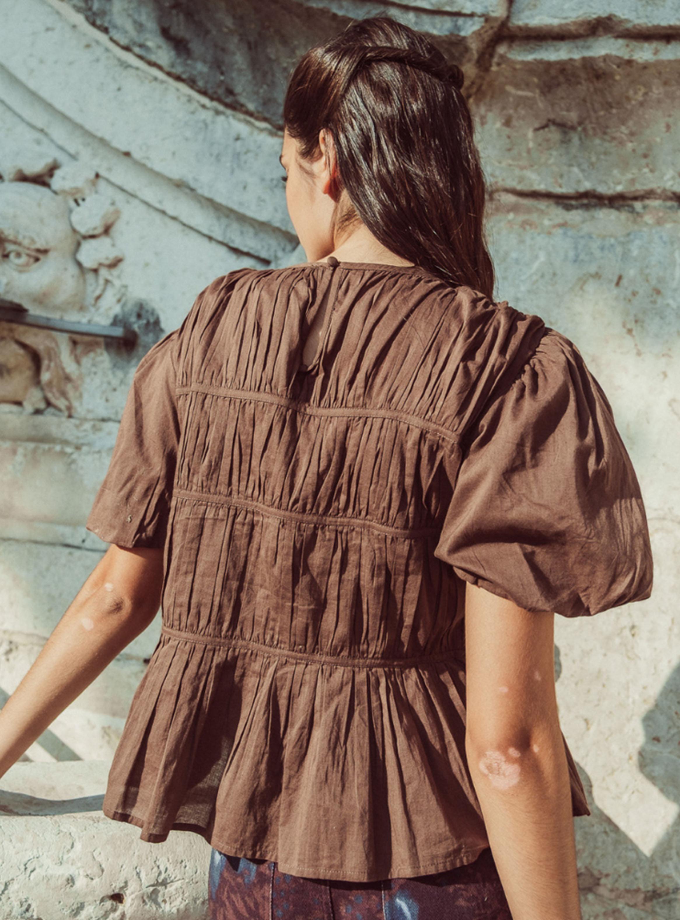 Blusa Camelia Choco-1