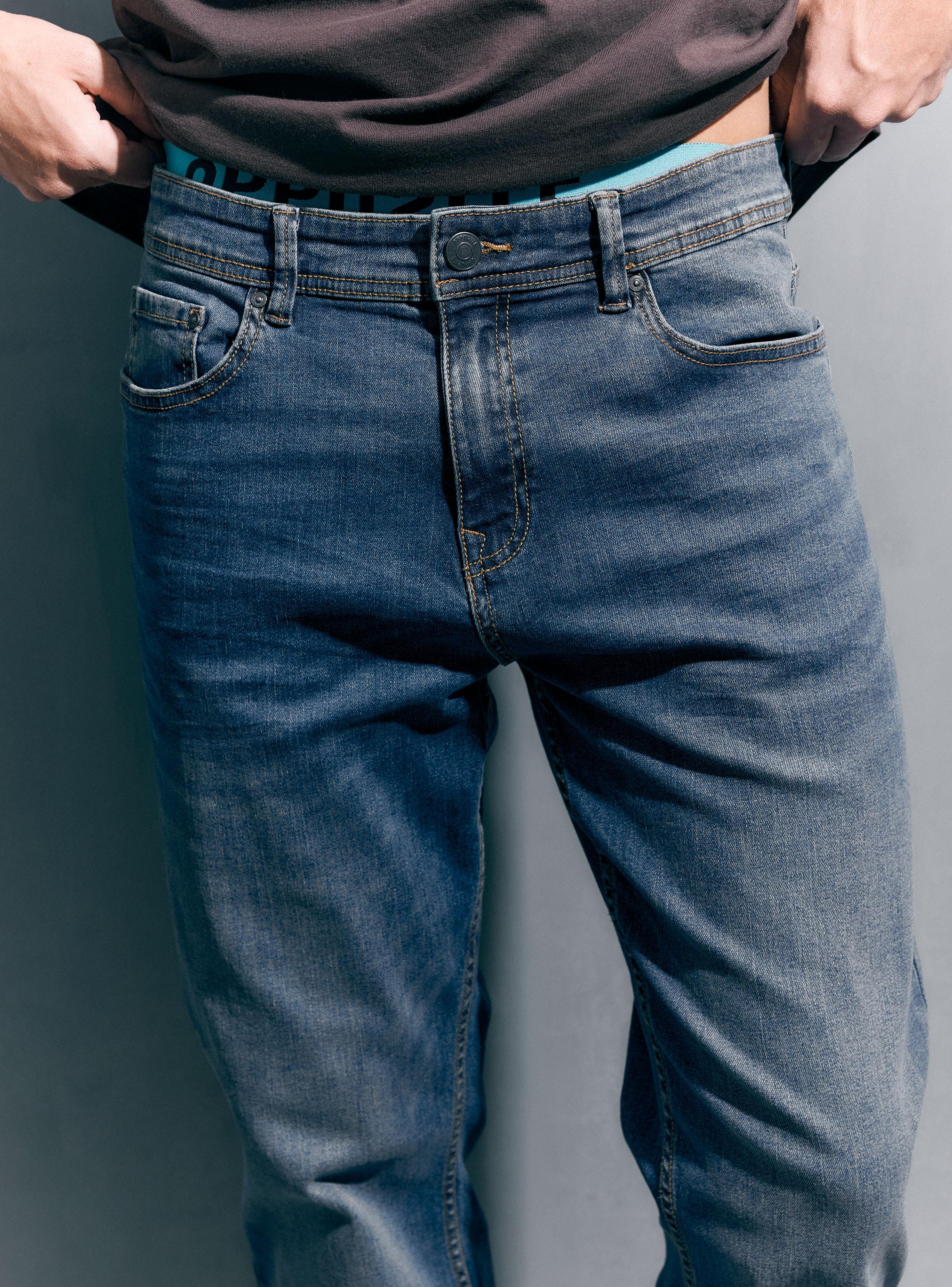 Jeans Tiro Medio Regular Fit Lavado-2