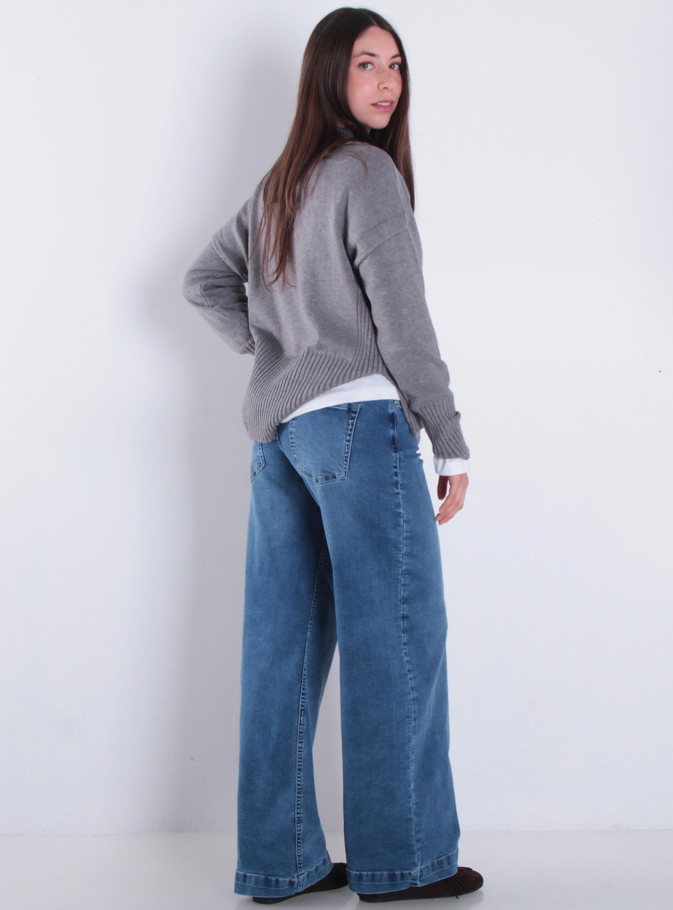 Jeans Wide Leg Tiro Bajo Botón-4