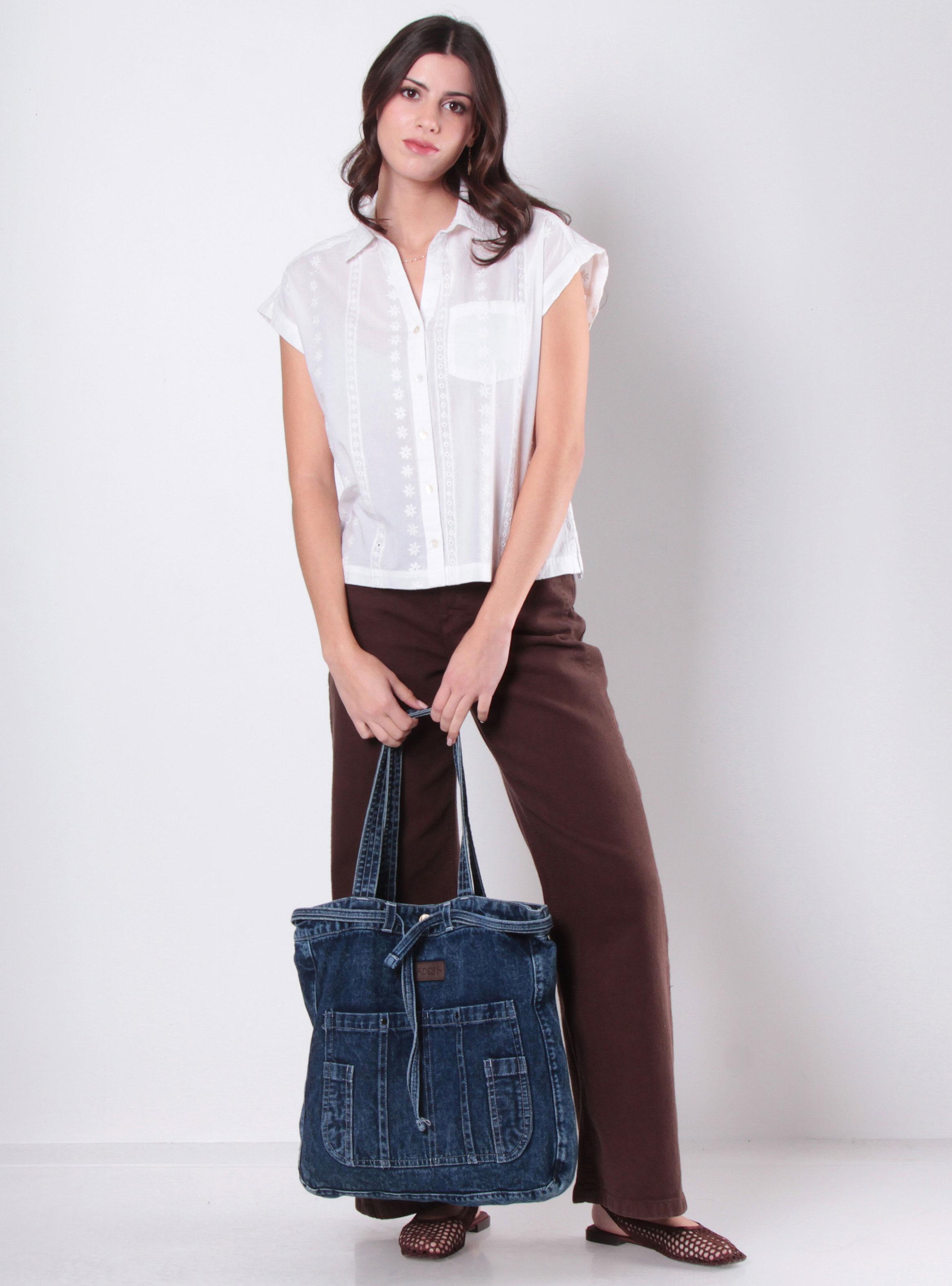 Blusa Embroidery Abotonada-3
