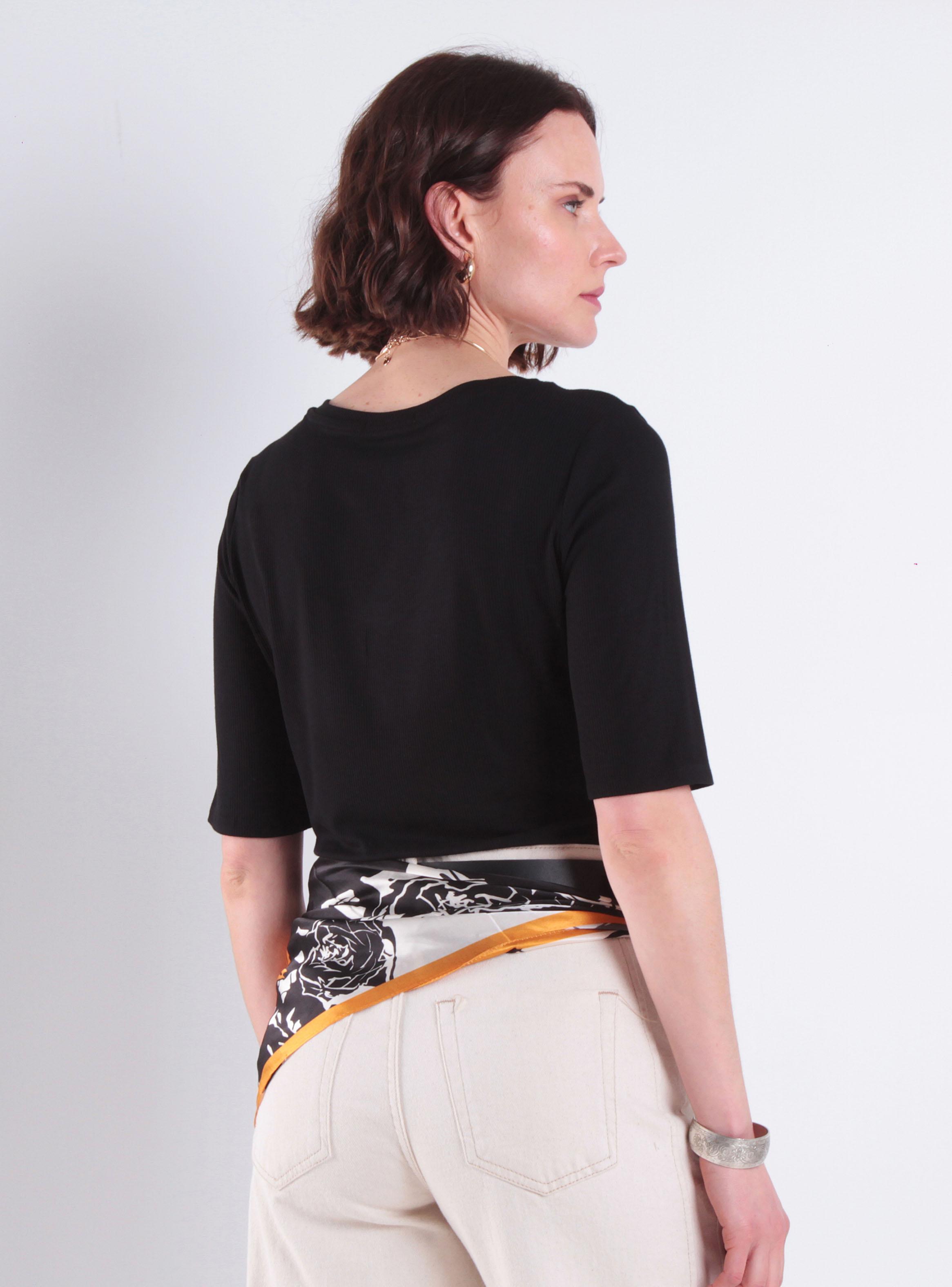 Polera Básica Manga 3/4 Escote V K37-1