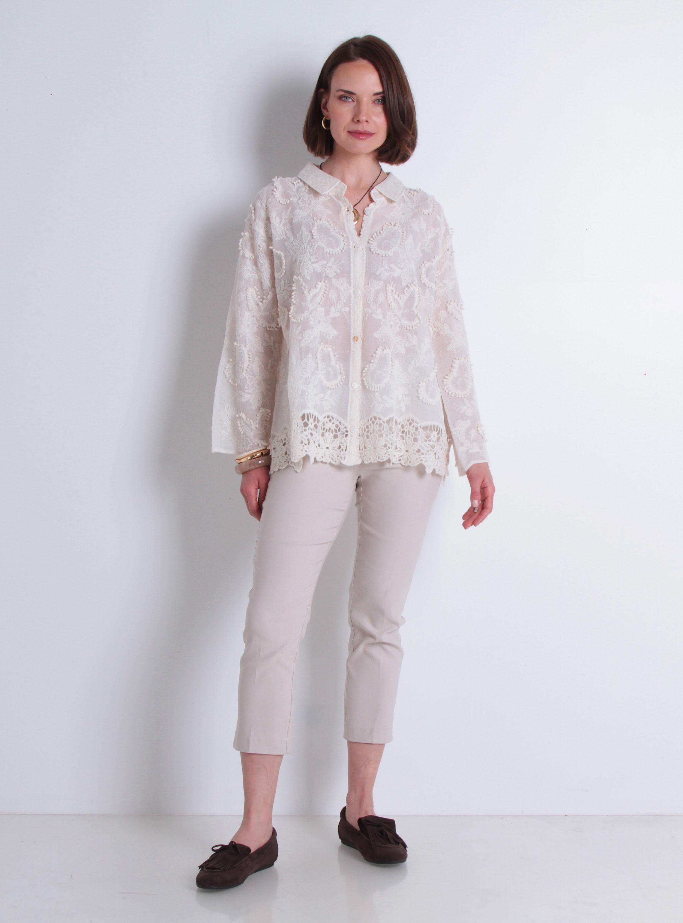 Blusa Brodery Manga 3/4 Abotonada en Delantero-3