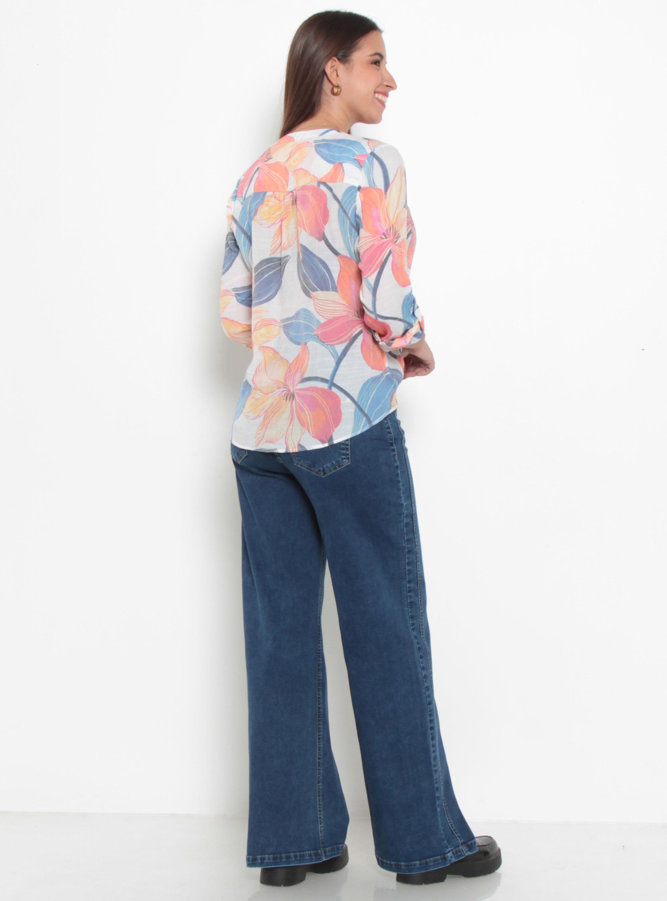 Blusa Estampada Abotonada en Delantero con Bolsillo-4
