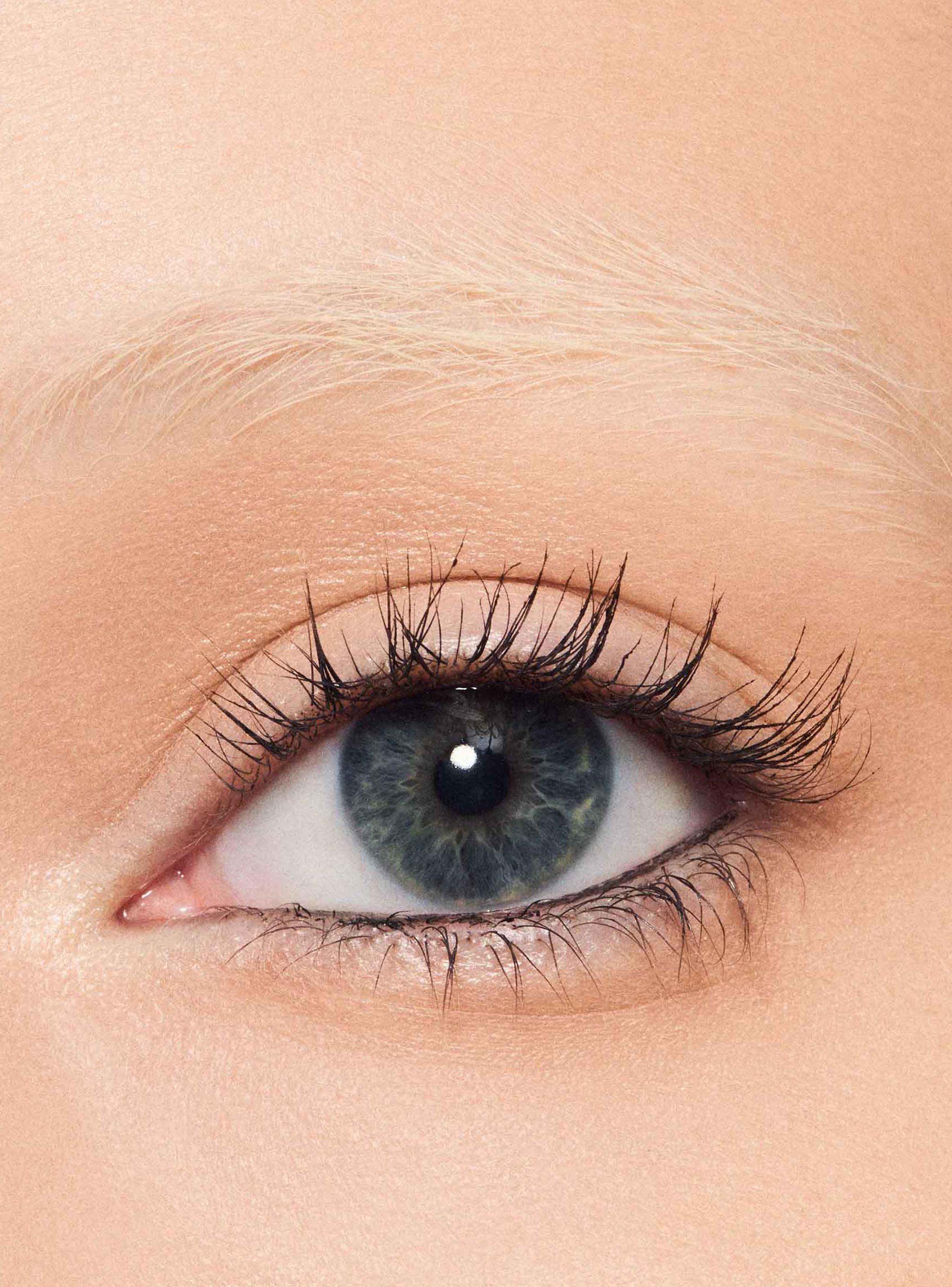 Lápiz de cejas Pro Brow Styler Fill & Shade Tono Omega-2